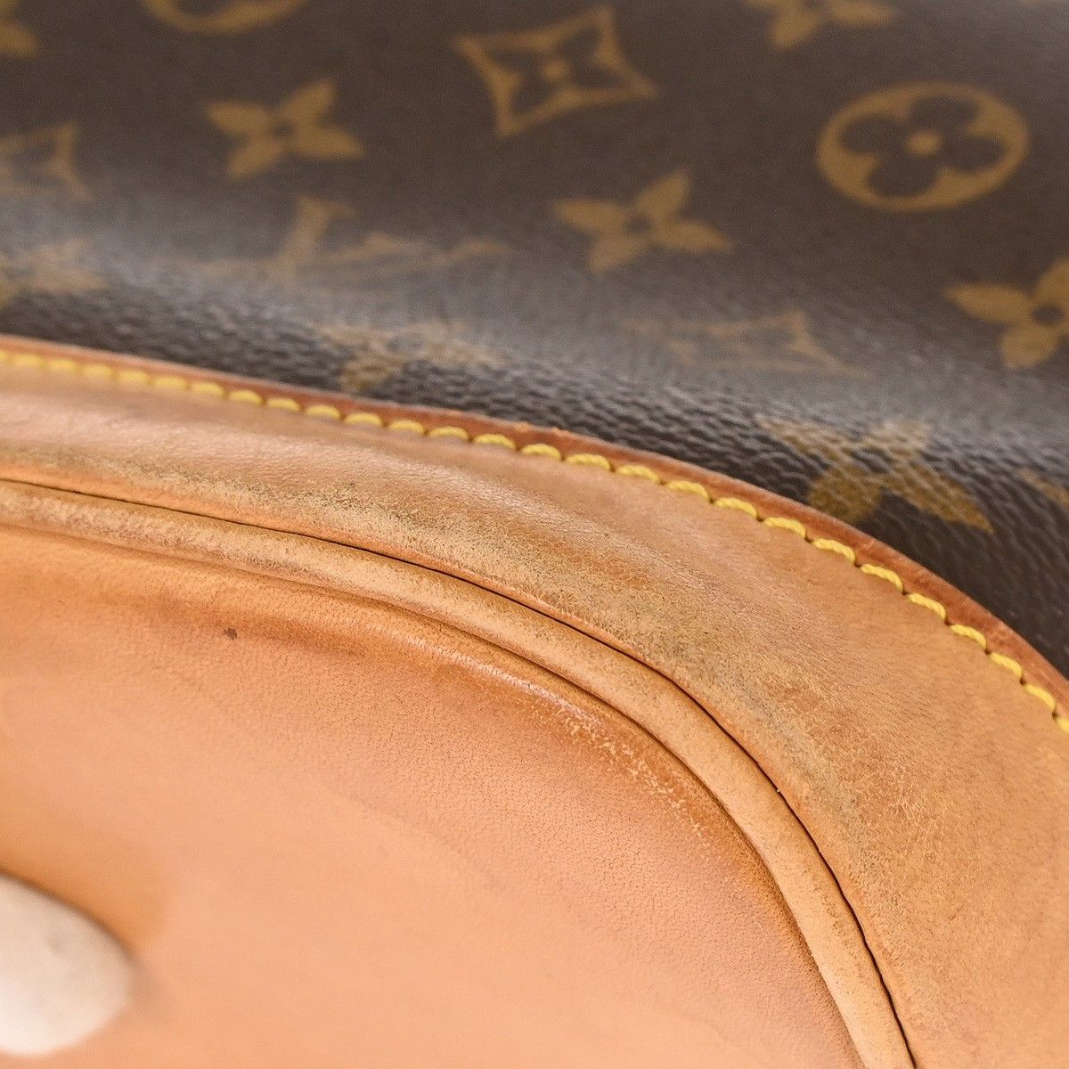 Louis Vuitton Louis Vuitton Alma Handbag Monogram Canvas Size ONE SIZE - 7 Thumbnail