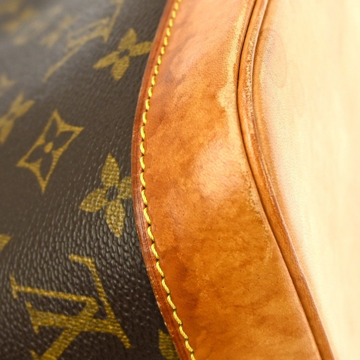 Louis Vuitton Louis Vuitton Alma Handbag Monogram Canvas Size ONE SIZE - 7 Thumbnail