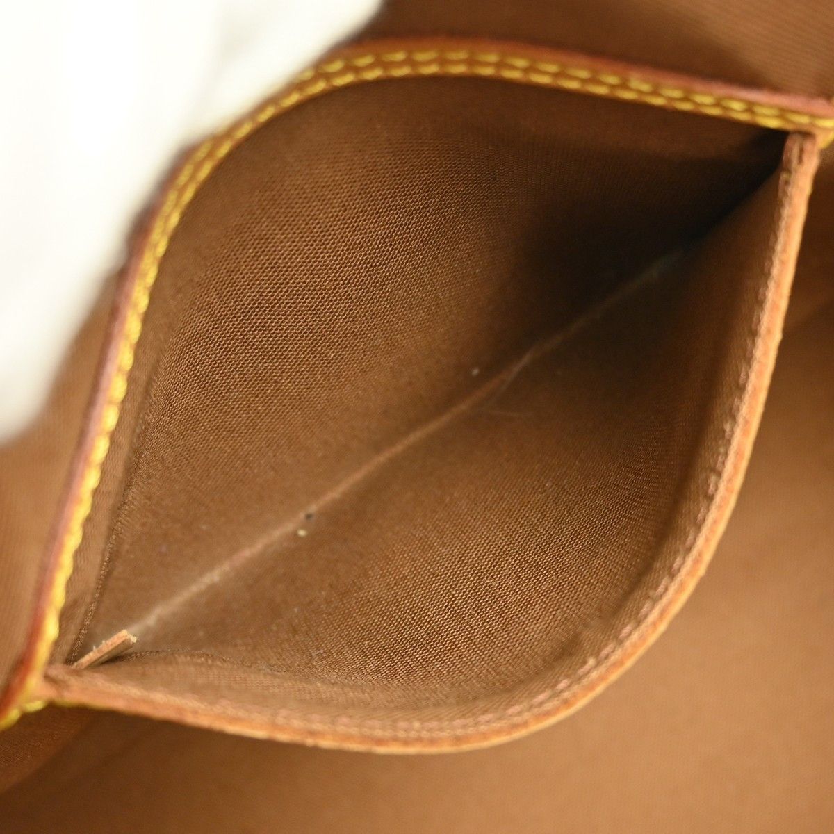 Louis Vuitton Louis Vuitton Alma Handbag Monogram Canvas Size ONE SIZE - 13 Thumbnail