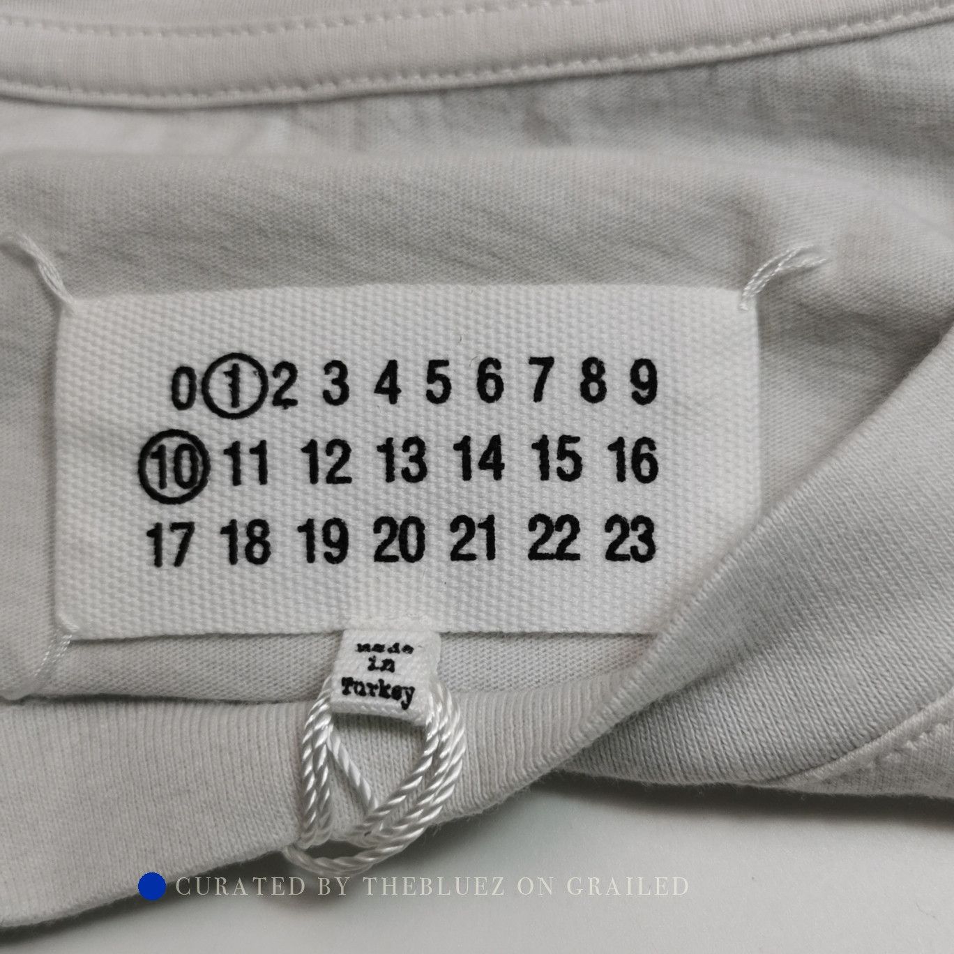 Maison Margiela Minimalist Organic Cotton T-Shirt in White Size US S / EU 44-46 / 1 - 5 Thumbnail