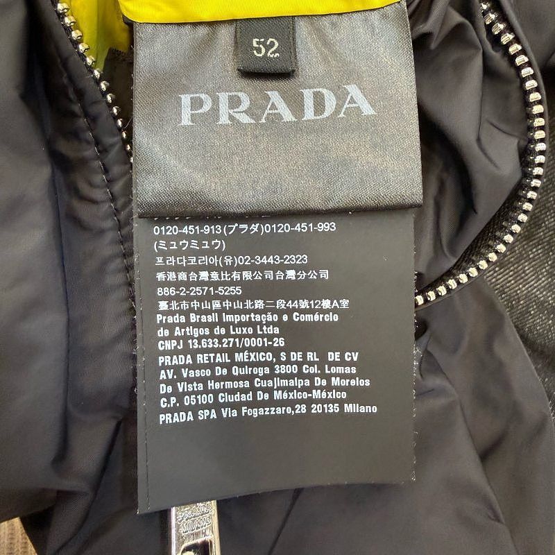 Prada Zip-Up Logo Jacket in Black Size US L / EU 52-54 / 3 - 4 Thumbnail