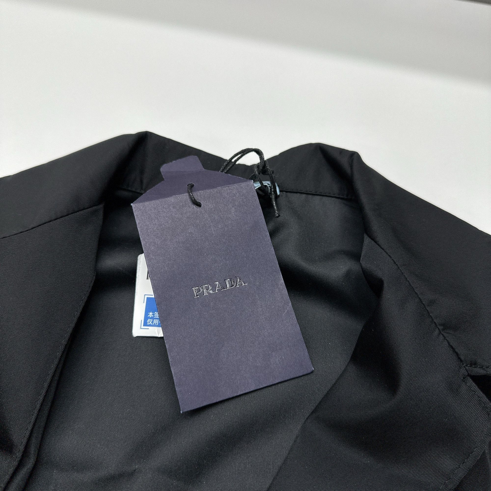 Prada Short Sleeve Re-Nylon Button Up Shirt Size US S / EU 44-46 / 1 - 4 Thumbnail
