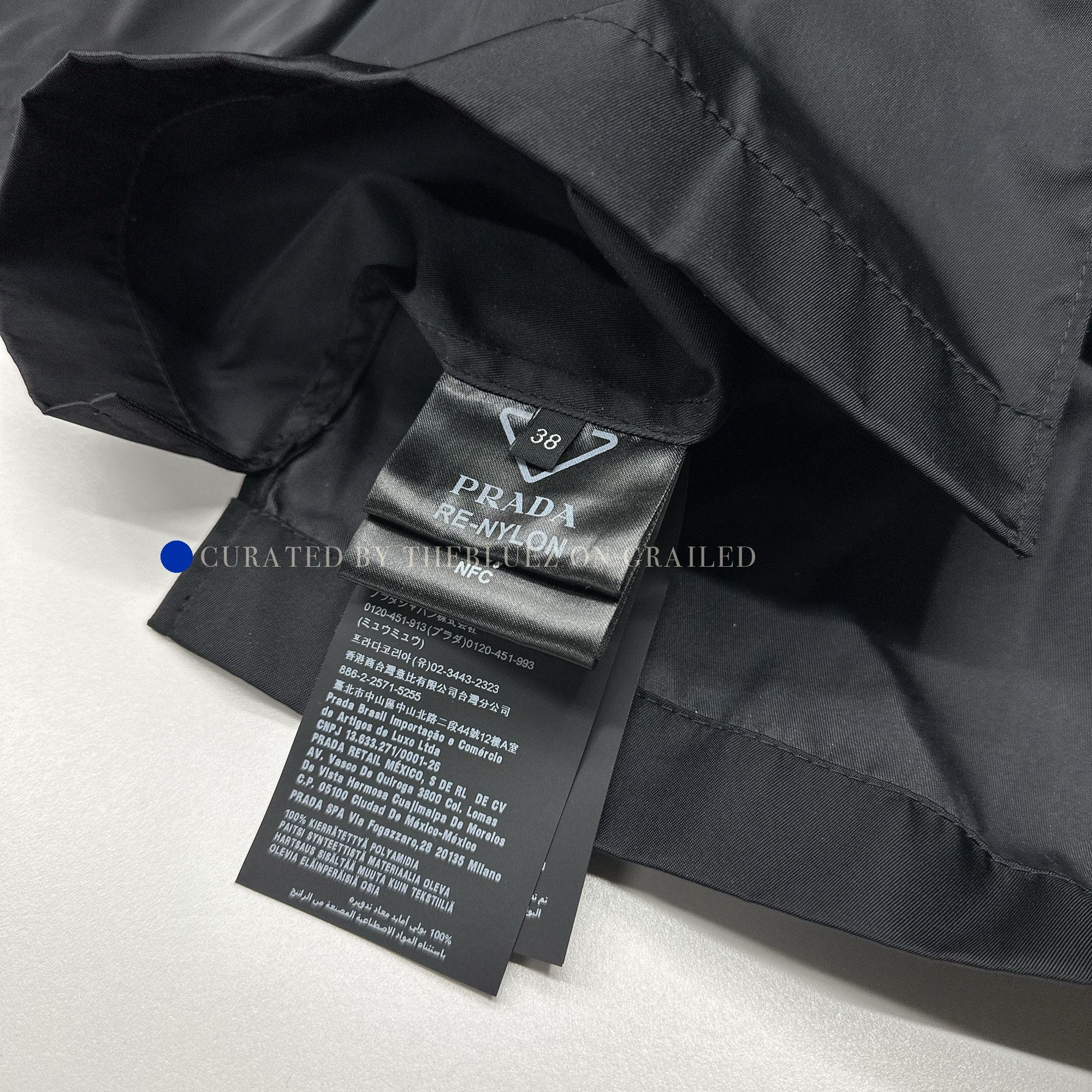 Prada Short Sleeve Re-Nylon Button Up Shirt Size US S / EU 44-46 / 1 - 5 Thumbnail