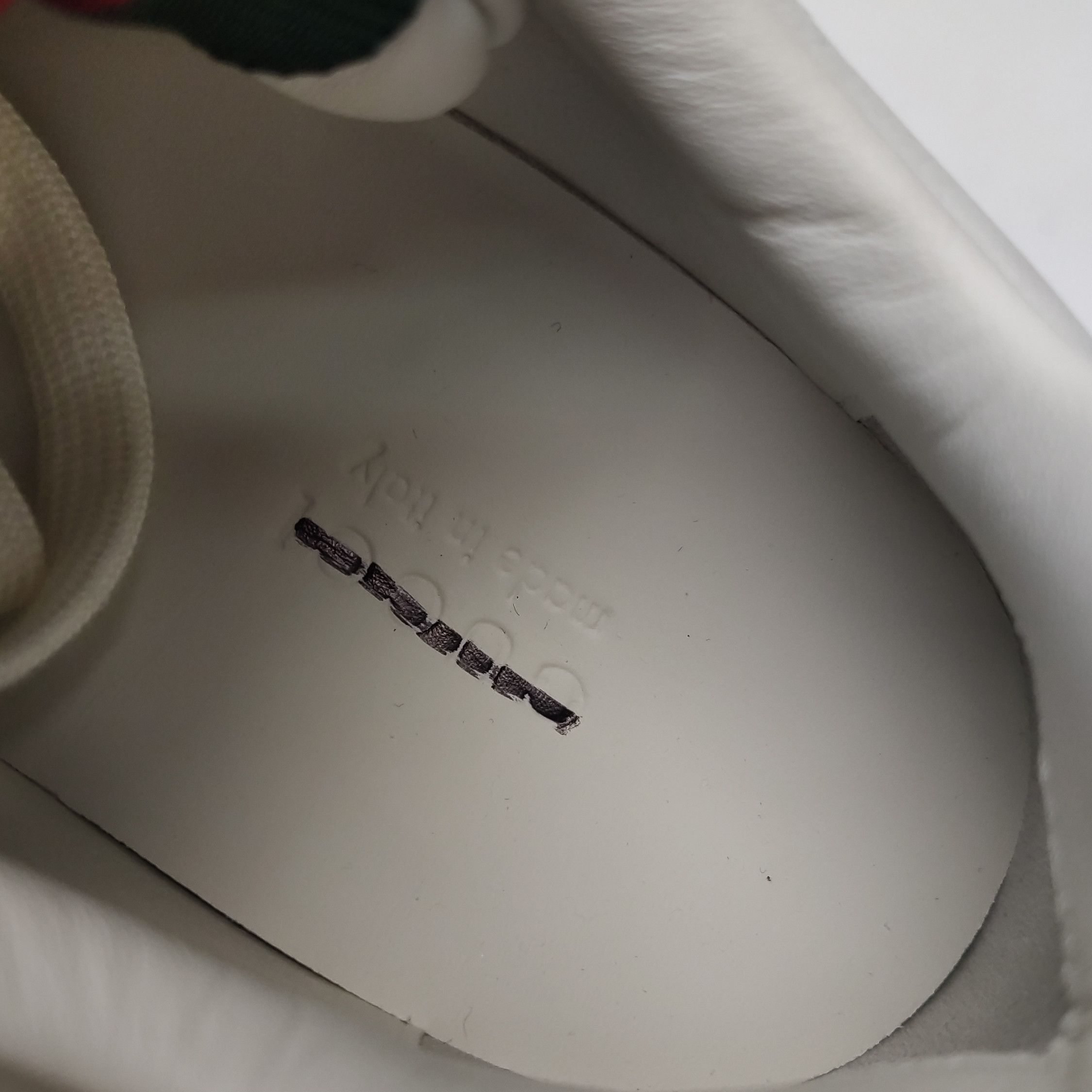 Gucci Gucci Women 5 Lowtop Sneakers Size US 5 / IT 35 - 12 Thumbnail