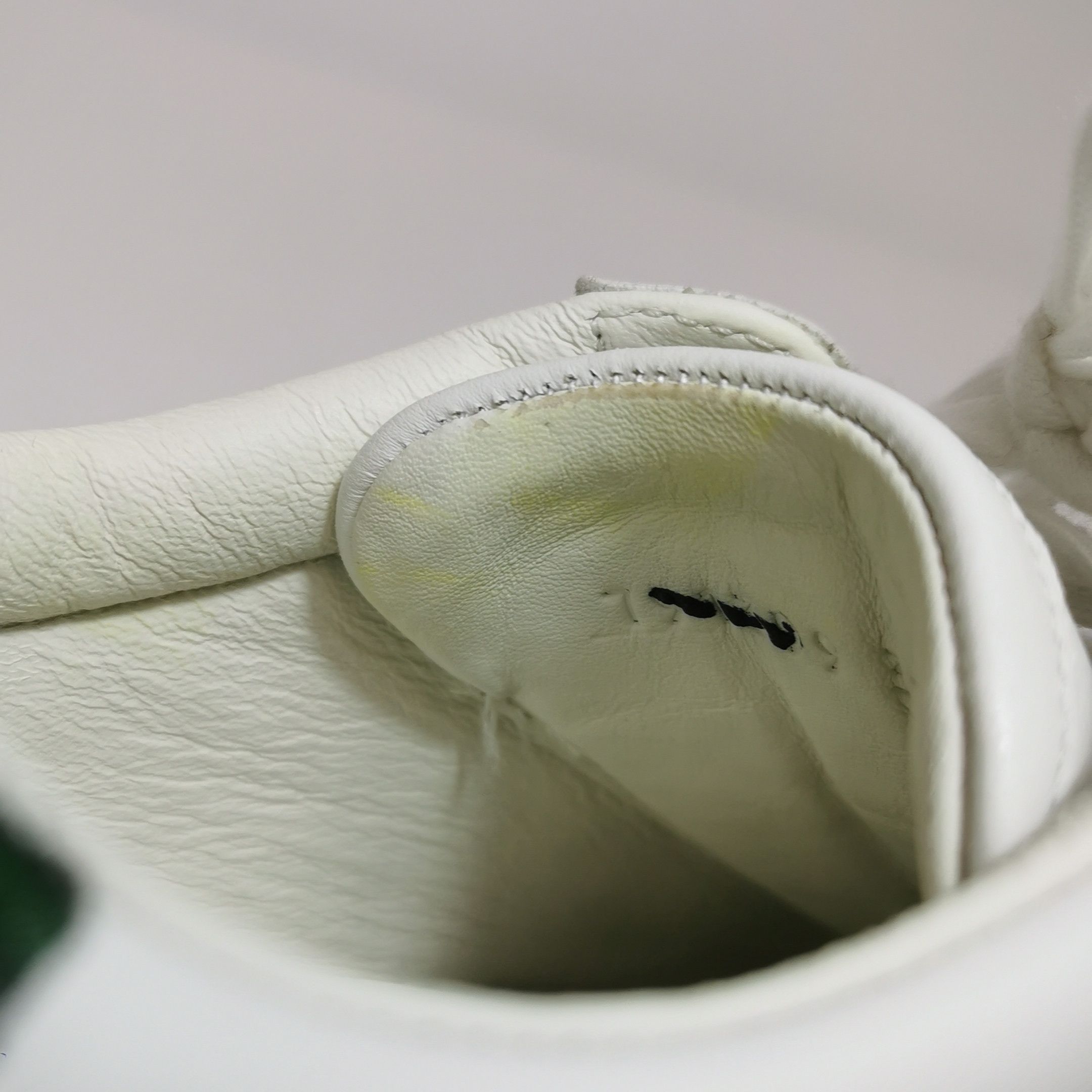 Gucci Gucci Women 7 Lowtop Sneakers Size US 7 / IT 37 - 11 Thumbnail