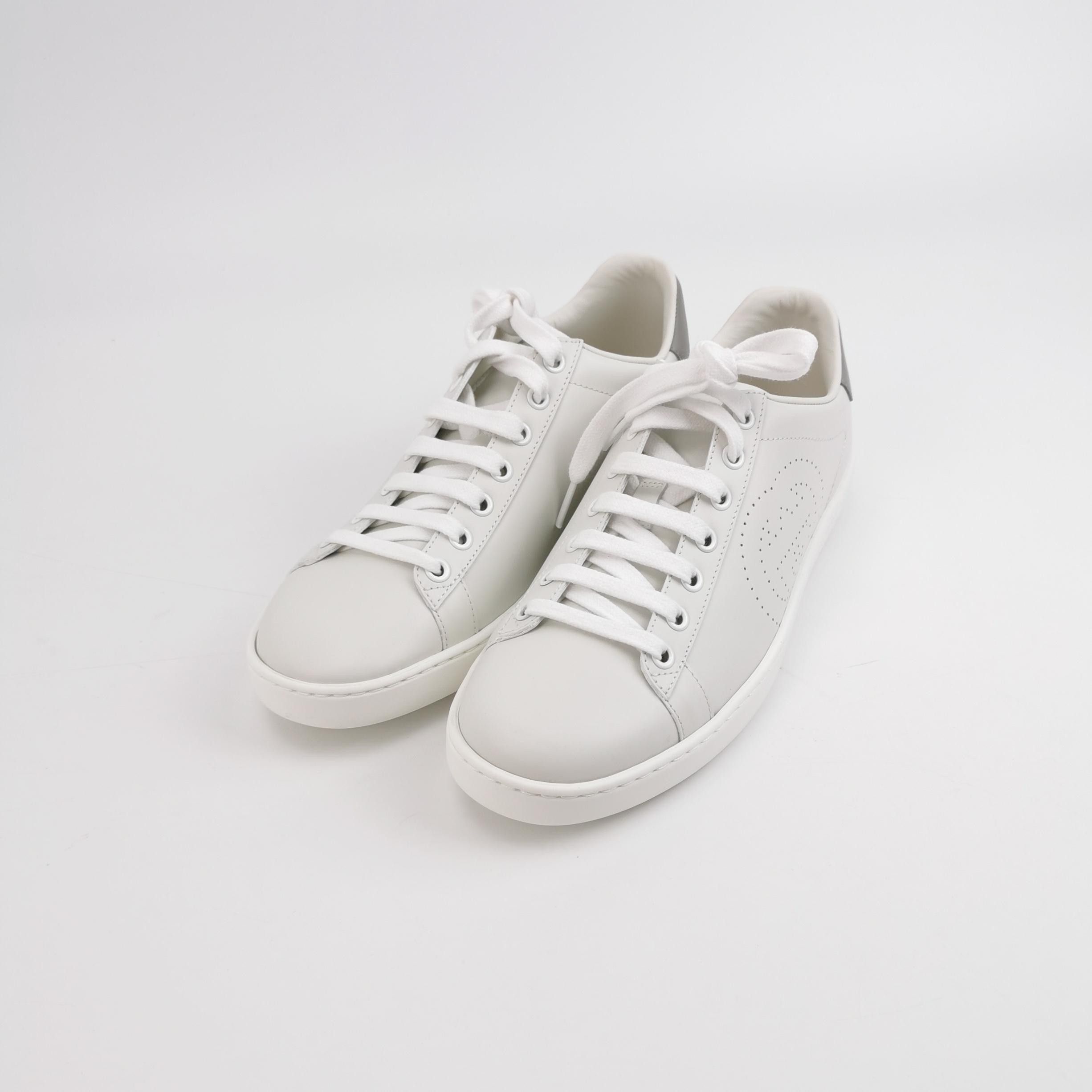 Gucci Gucci Women 7 Lowtop Sneakers Size US 7 / IT 37 - 2 Thumbnail