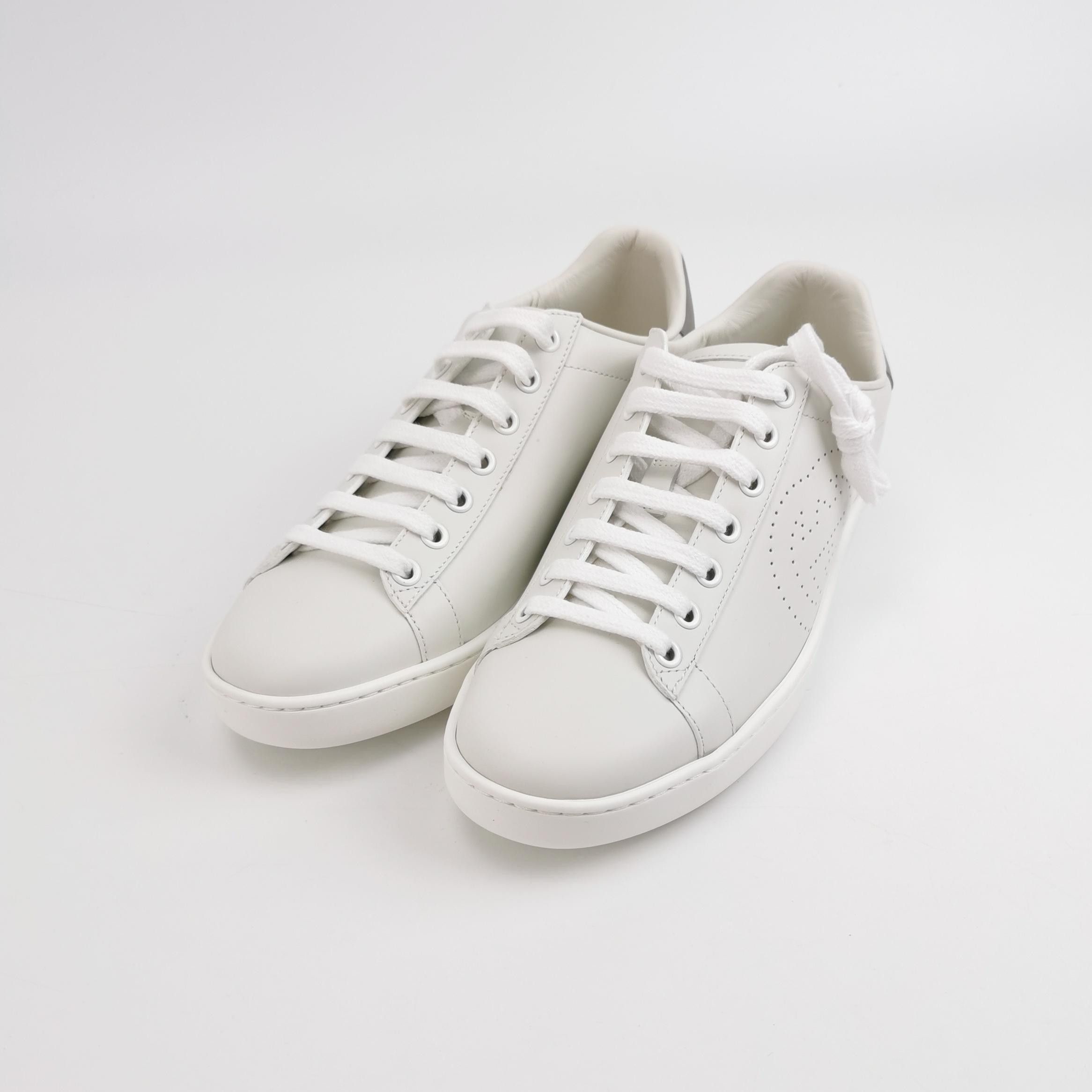 Gucci Gucci Women 6-5 Lowtop Sneakers Size US 6.5 / IT 36.5 - 2 Thumbnail