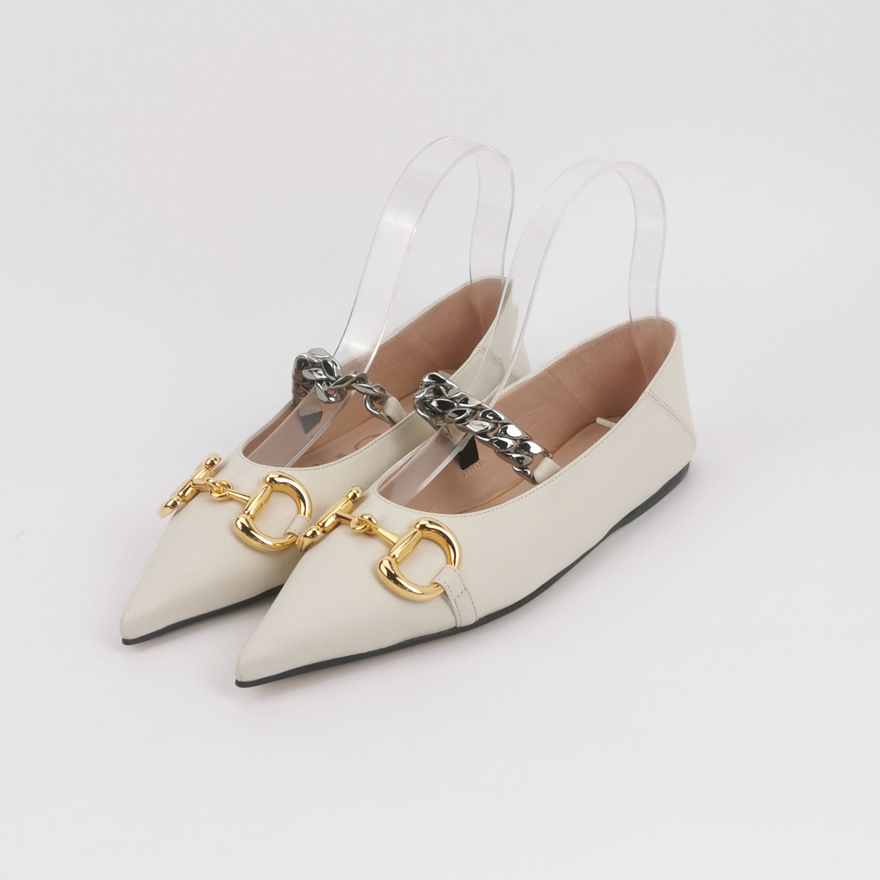 Gucci Gucci Women 5-5 Flats Size US 5.5 / IT 35.5 - 2 Thumbnail