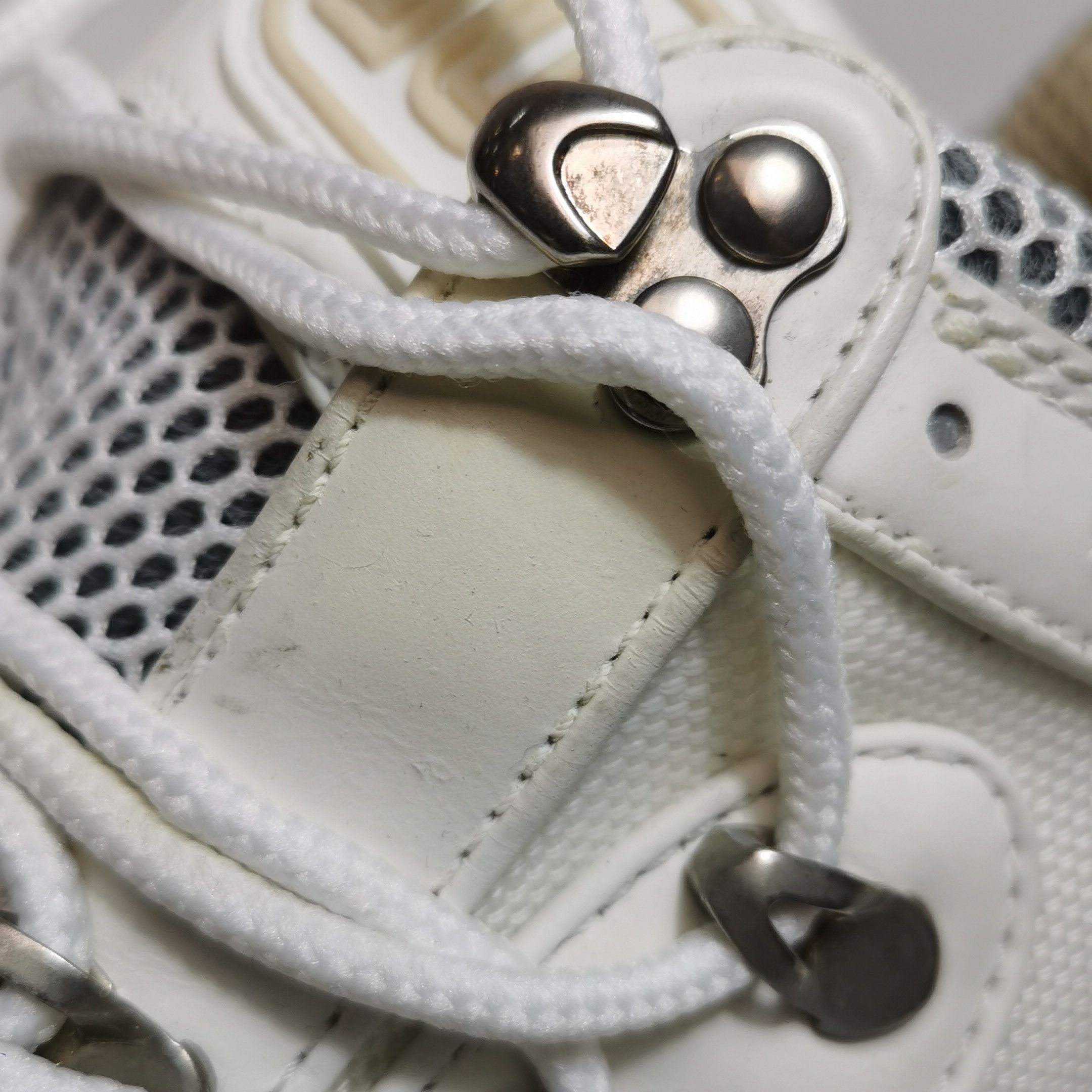 Gucci Gucci Women 5 Lowtop Sneakers Size US 5 / IT 35 - 12 Thumbnail