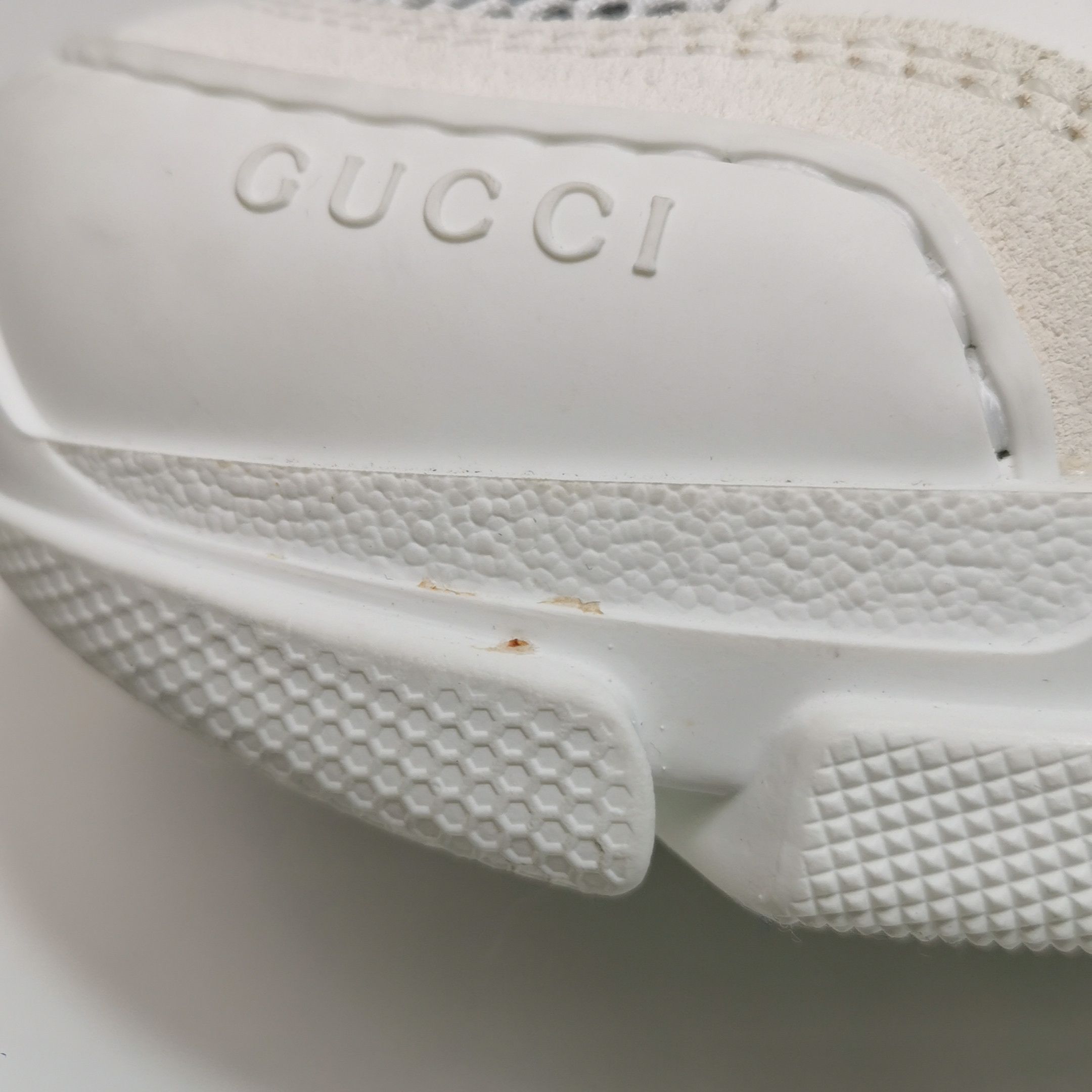 Gucci Gucci Women 5 Lowtop Sneakers Size US 5 / IT 35 - 9 Thumbnail