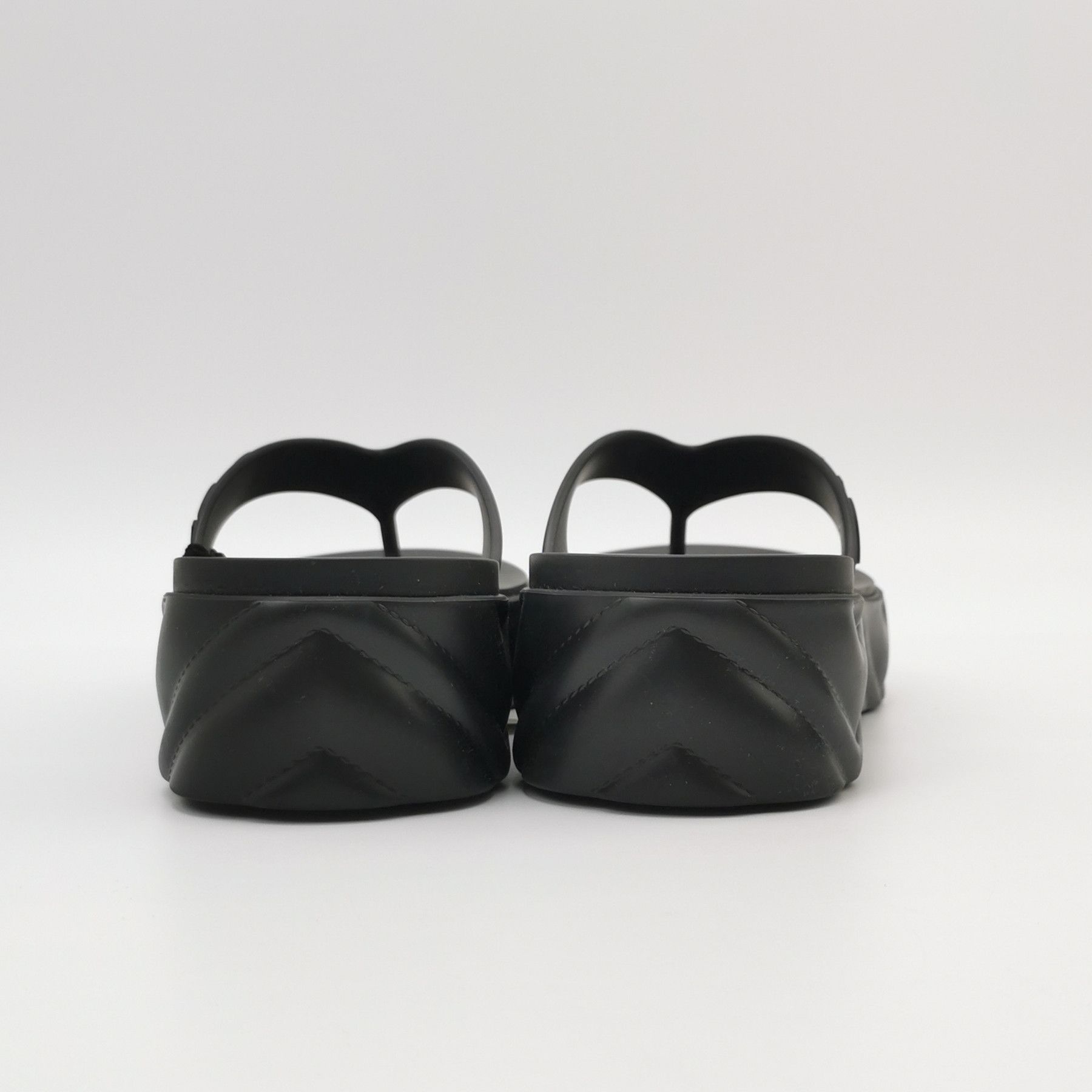 Gucci Gucci Women 5 Sandals Size US 5 / IT 35 - 4 Thumbnail