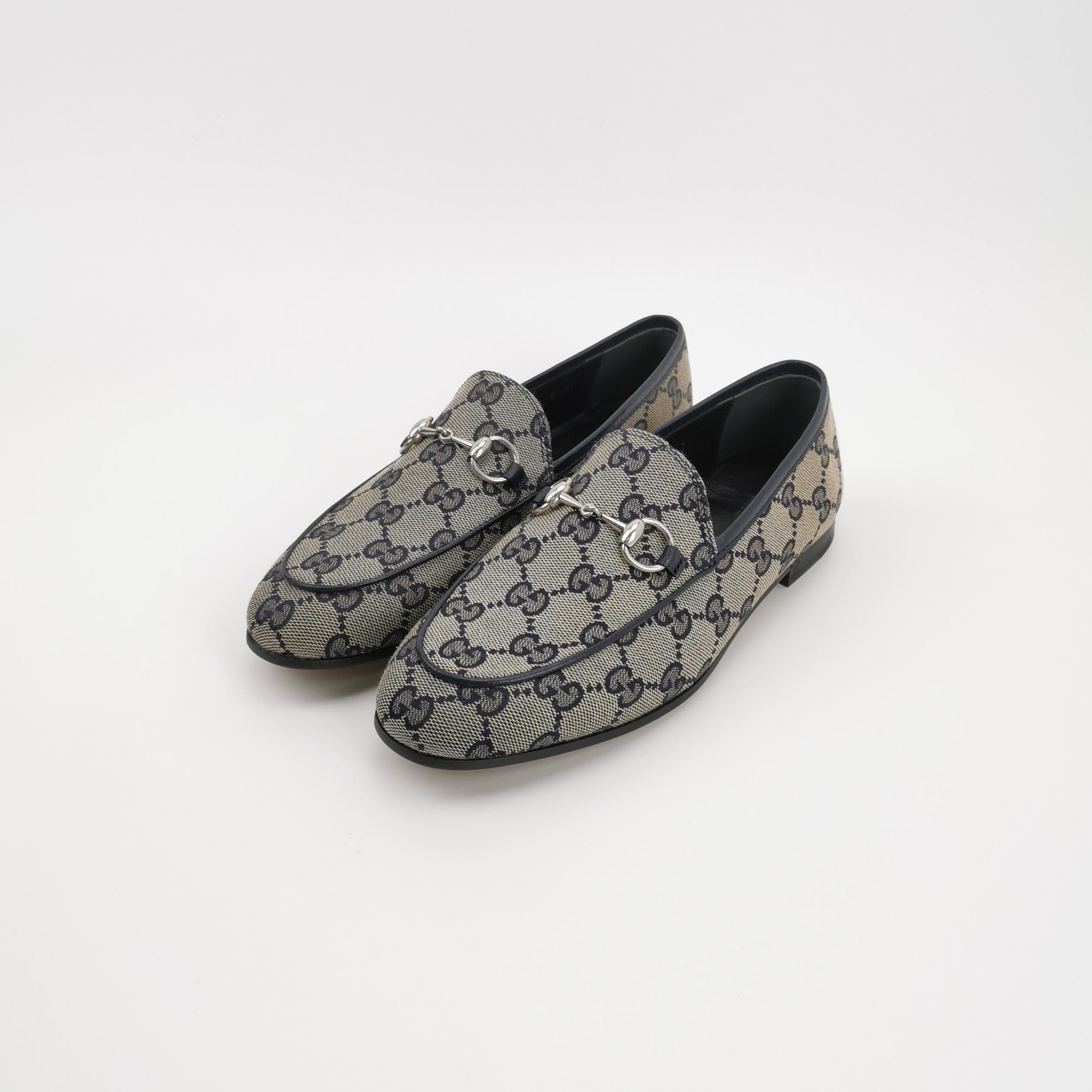 Gucci Gucci Women 5-5 Flats Size US 5.5 / IT 35.5 - 2 Thumbnail
