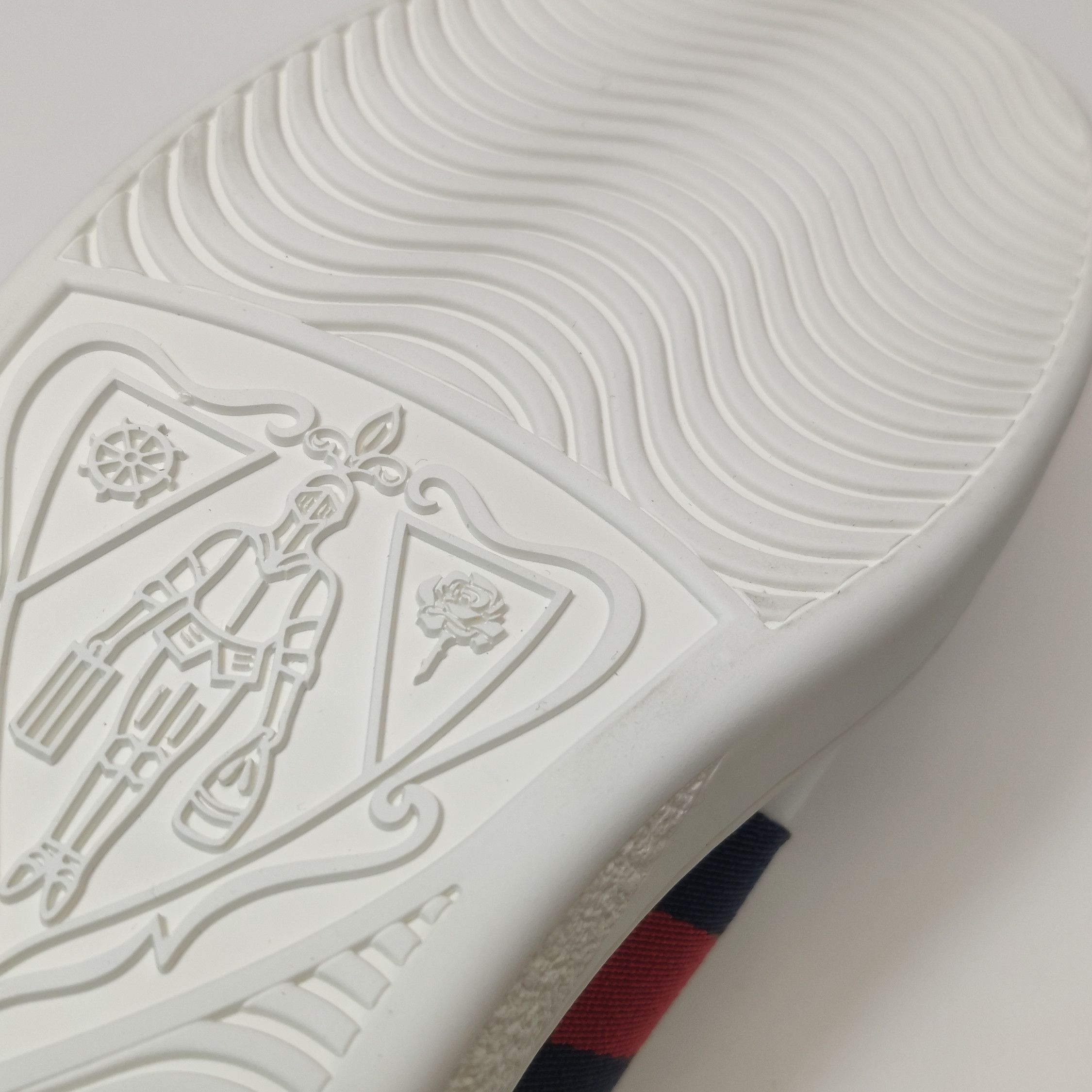 Gucci Gucci Women 6-5 Lowtop Sneakers Size US 6.5 / IT 36.5 - 10 Thumbnail