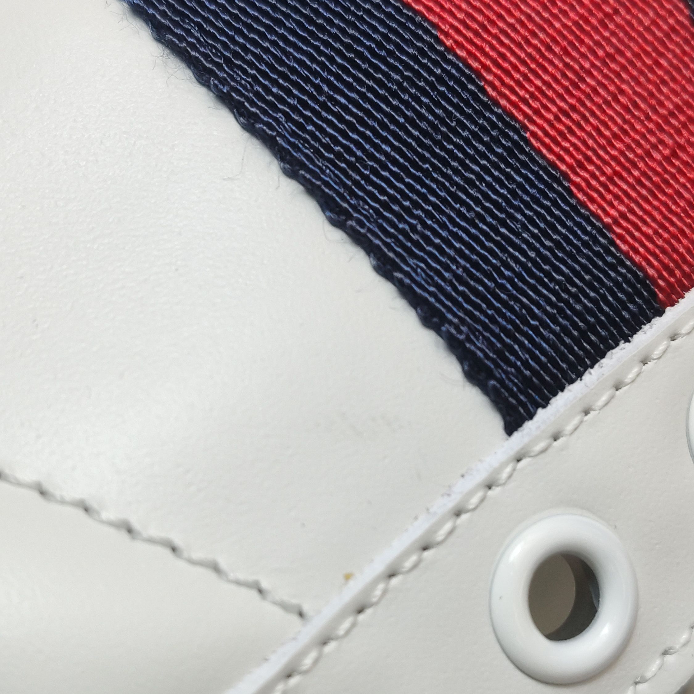 Gucci Gucci Women 6-5 Lowtop Sneakers Size US 6.5 / IT 36.5 - 8 Thumbnail