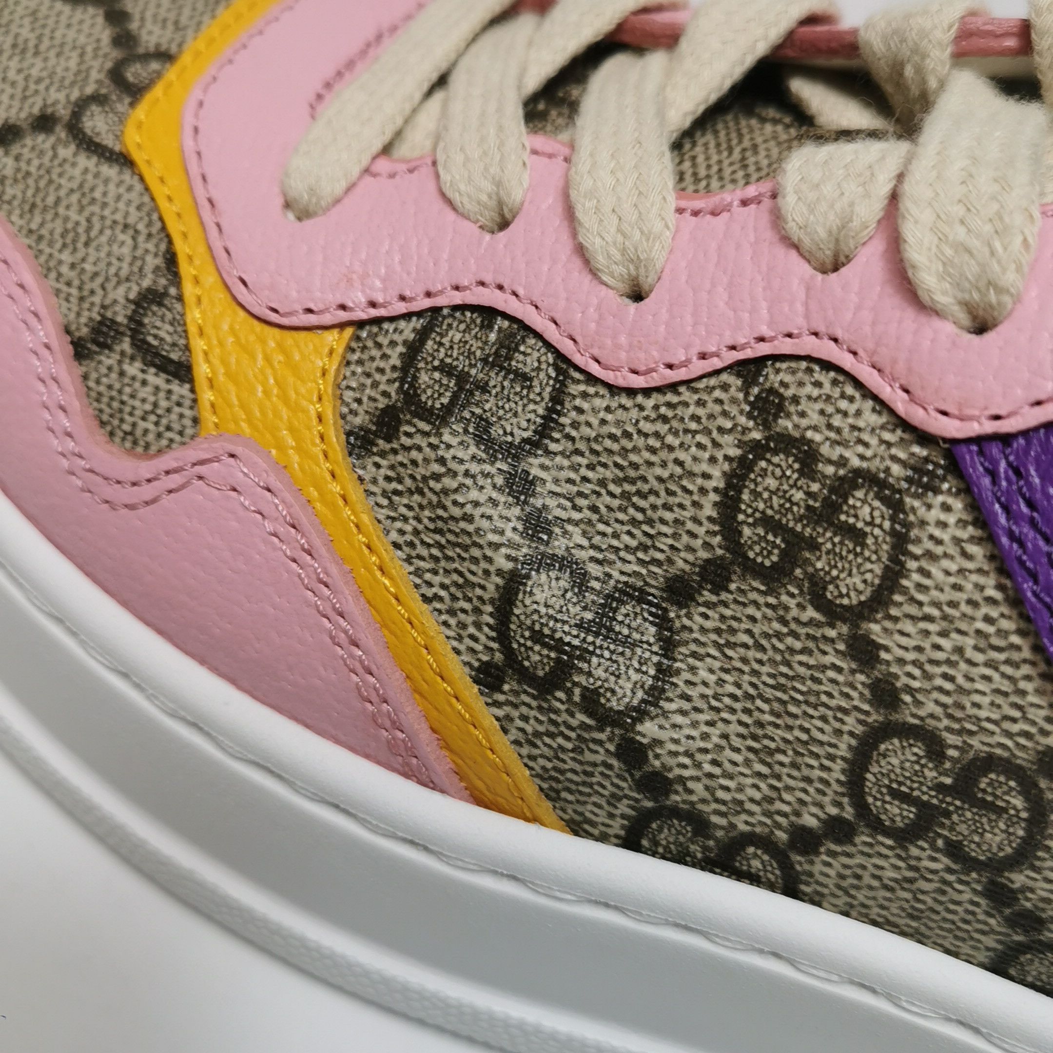 Gucci Gucci Women 5 Lowtop Sneakers Size US 5 / IT 35 - 9 Thumbnail