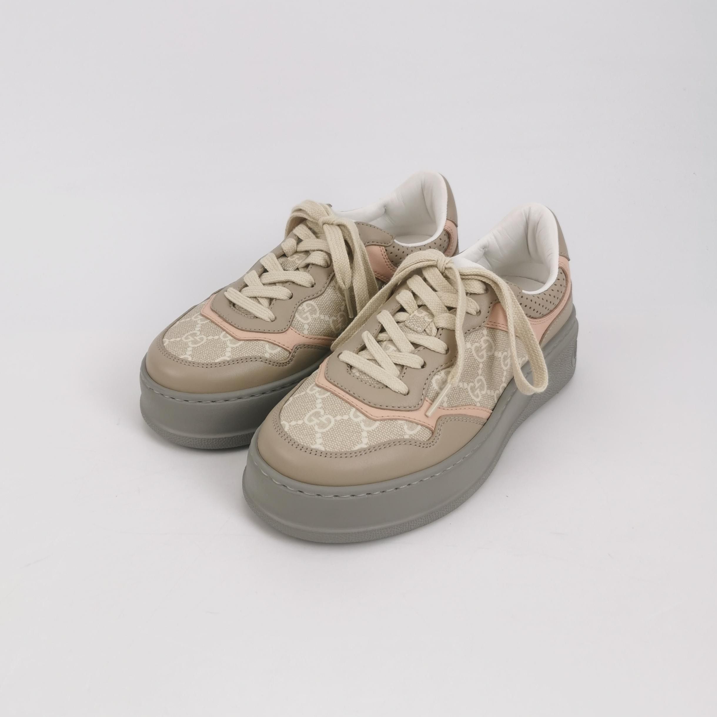 Gucci Gucci Women 5 Lowtop Sneakers Size US 5 / IT 35 - 2 Thumbnail