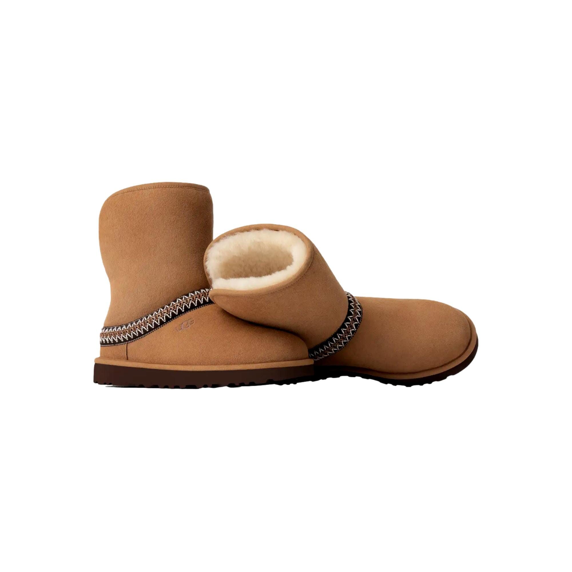 Ugg Classic Short Crescent Chestnut 1161770-CHE Size US 7 / IT 37 - 2 Thumbnail