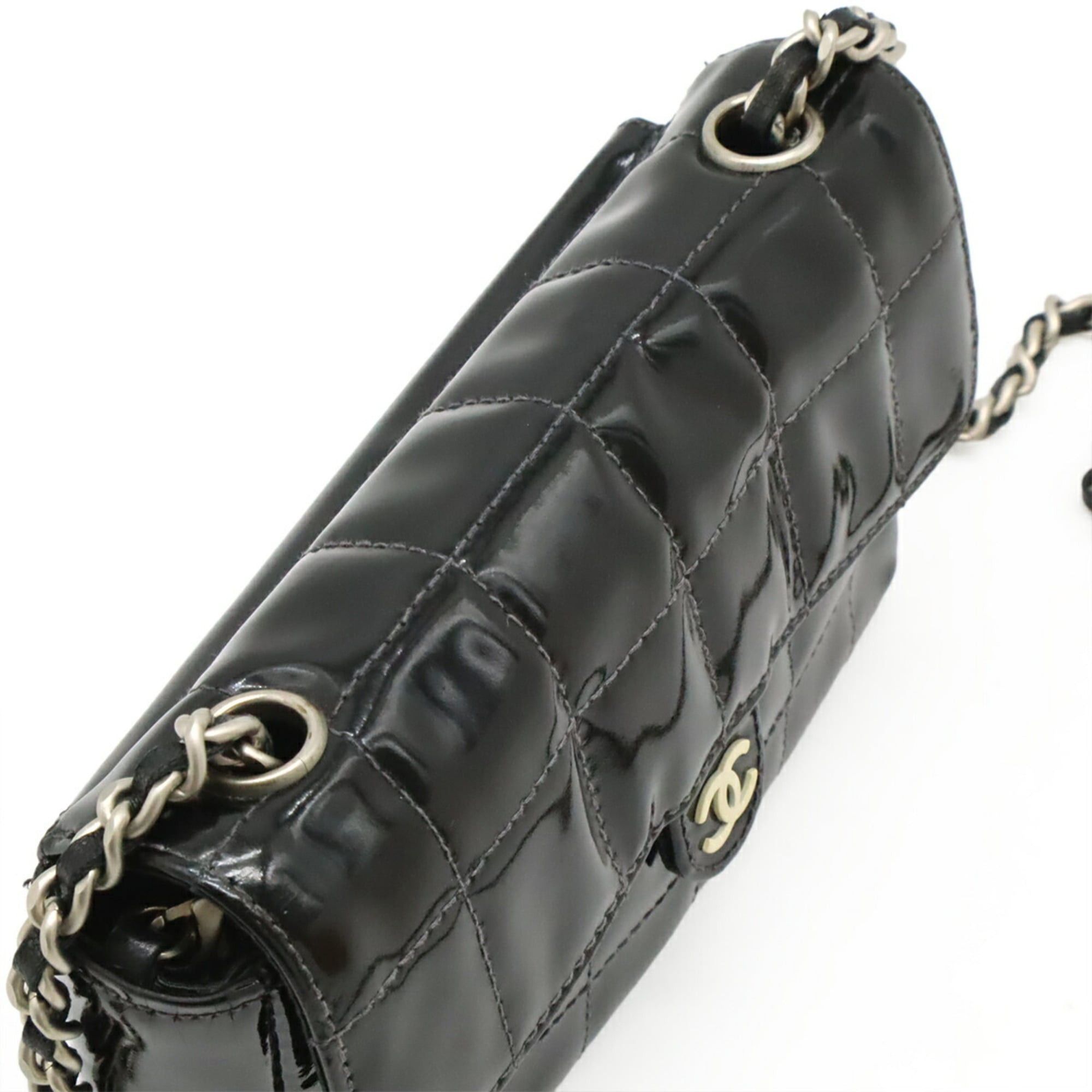Chanel CHANEL 2.55 Chocolate Bar Chain Bag Shoulder Waist Pouch Enamel Patent Leather Black Size ONE SIZE - 5 Thumbnail