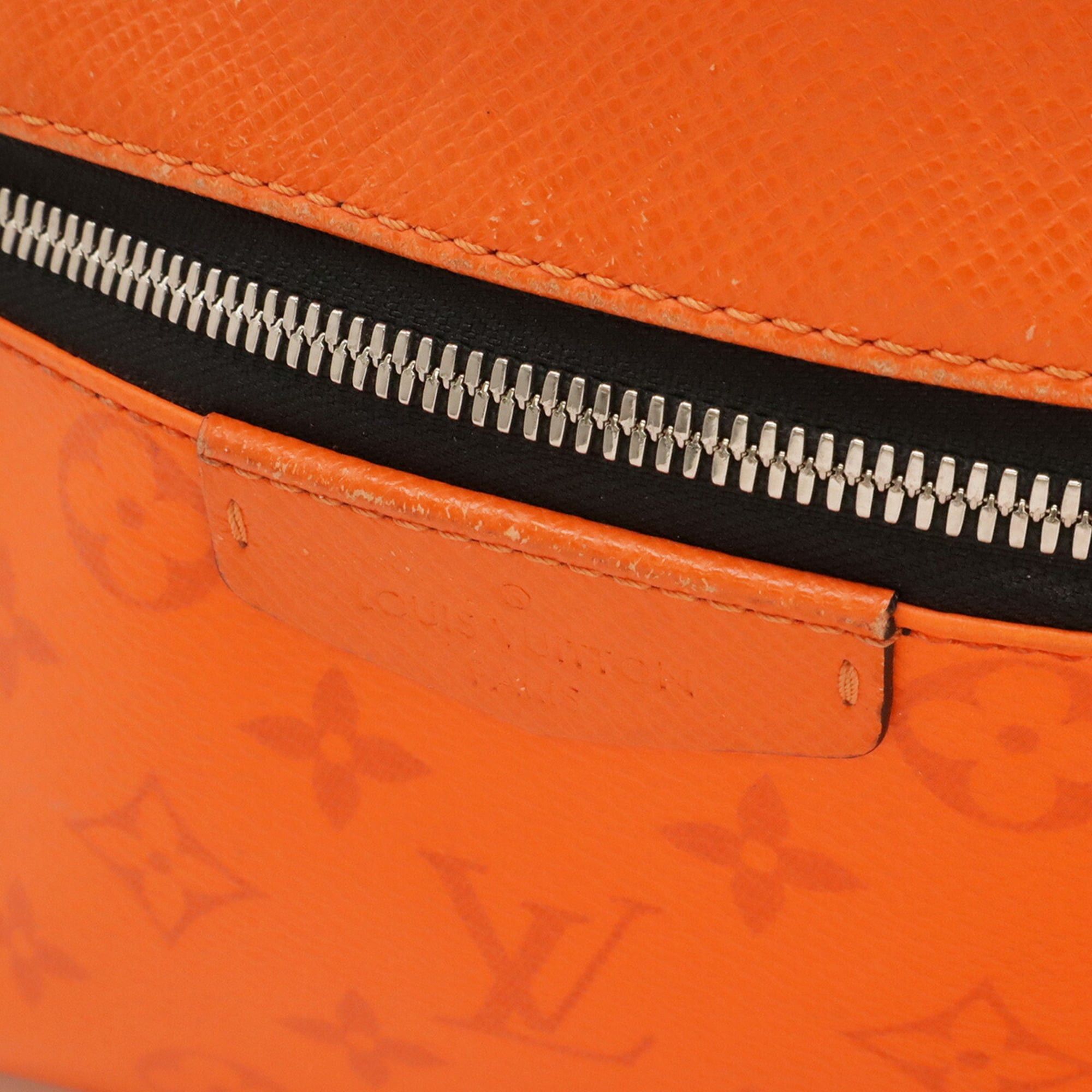 Louis Vuitton Louis Vuitton Taigarama Monogram Eclipse Discovery Backpack Rucksack Volcano Orange M30230 Size ONE SIZE - 7 Thumbnail