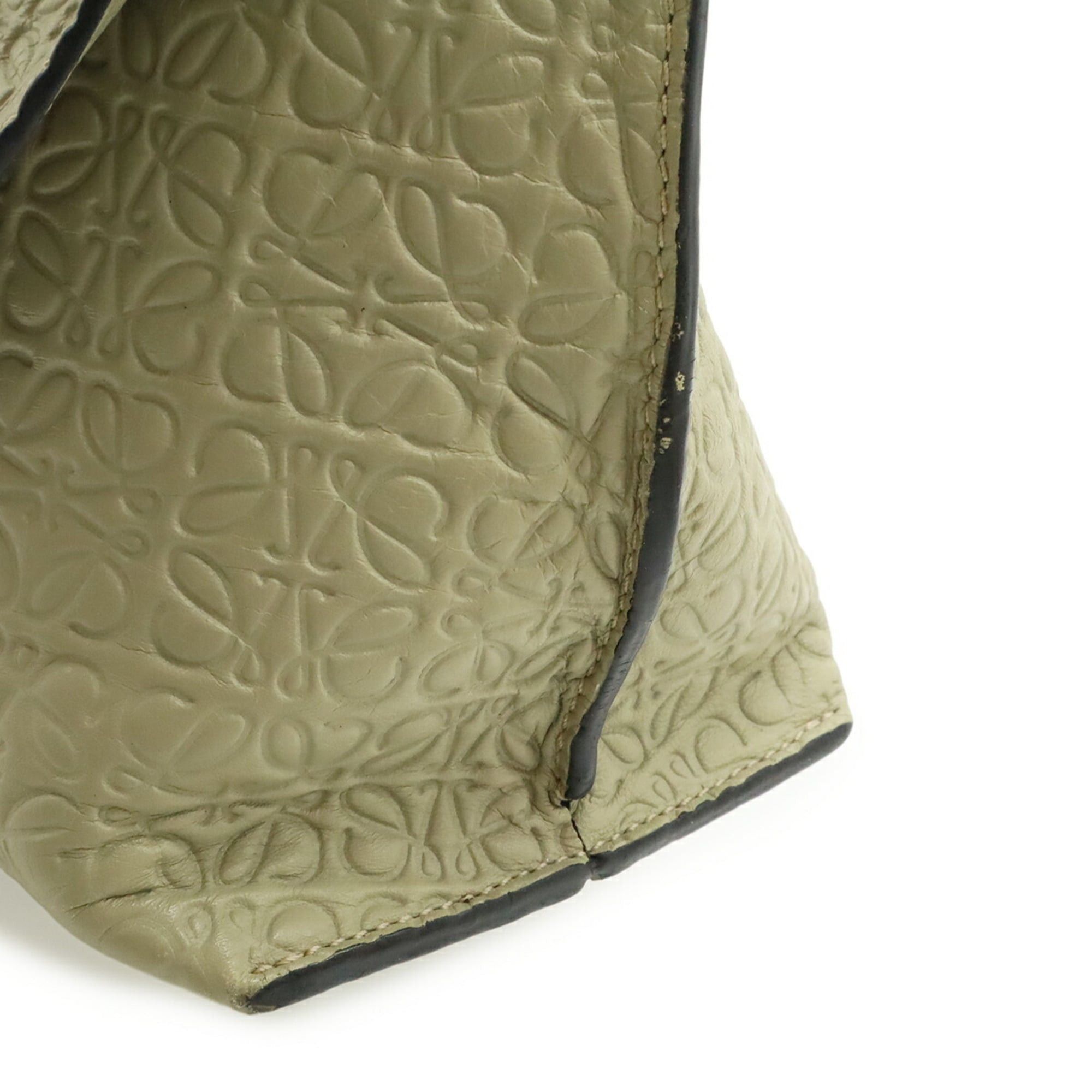 Loewe LOEWE Repeat Anagram Avenue Chain Shoulder Bag, Leather, Sand Beige, 310.89.N49 Size ONE SIZE - 7 Thumbnail
