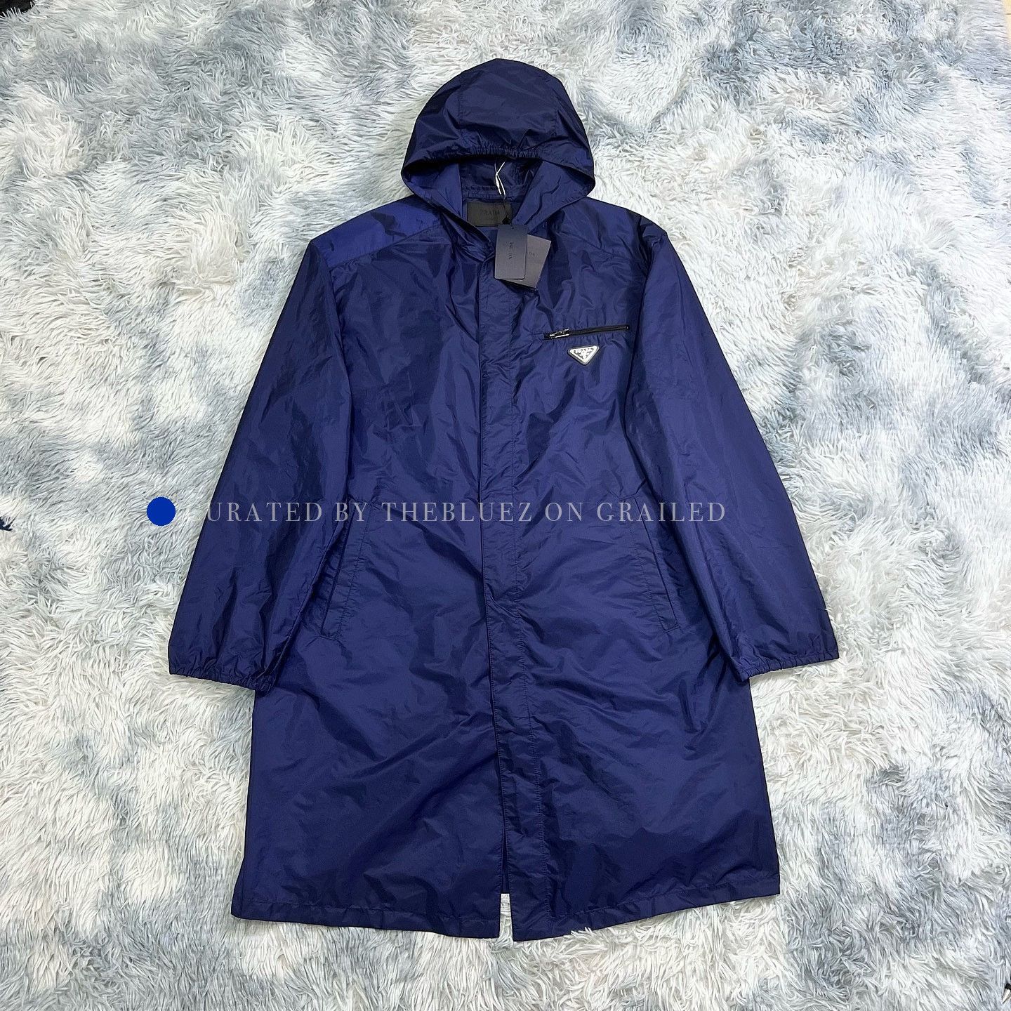 Prada Hooded Logo Plaque Jacket in Blue Size US M / EU 48-50 / 2 - 6 Thumbnail