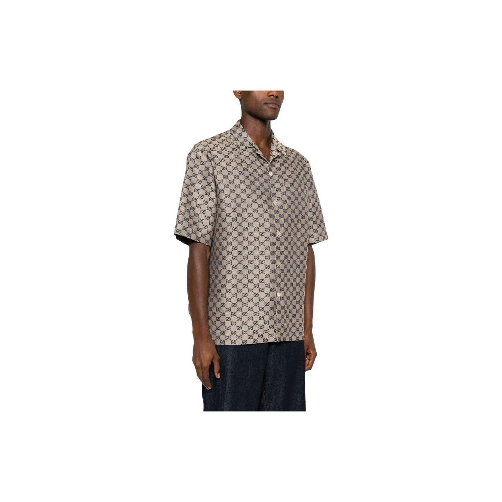 Gucci Logo Print Short Sleeve Shirt in Beige Size US L / EU 52-54 / 3 - 9 Thumbnail