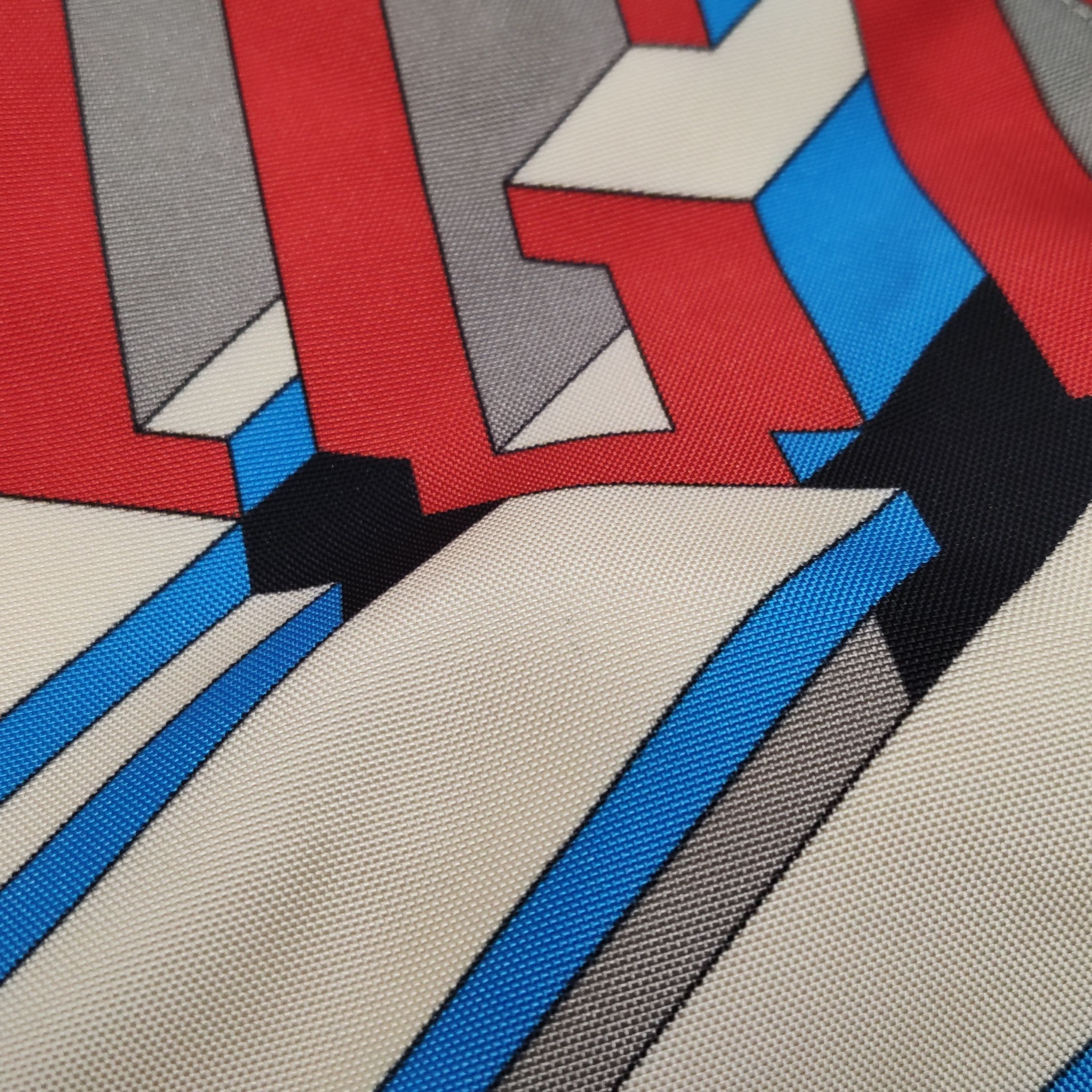 Gucci Geometric Logo Zip Jacket in Multi Size US S / EU 44-46 / 1 - 8 Thumbnail