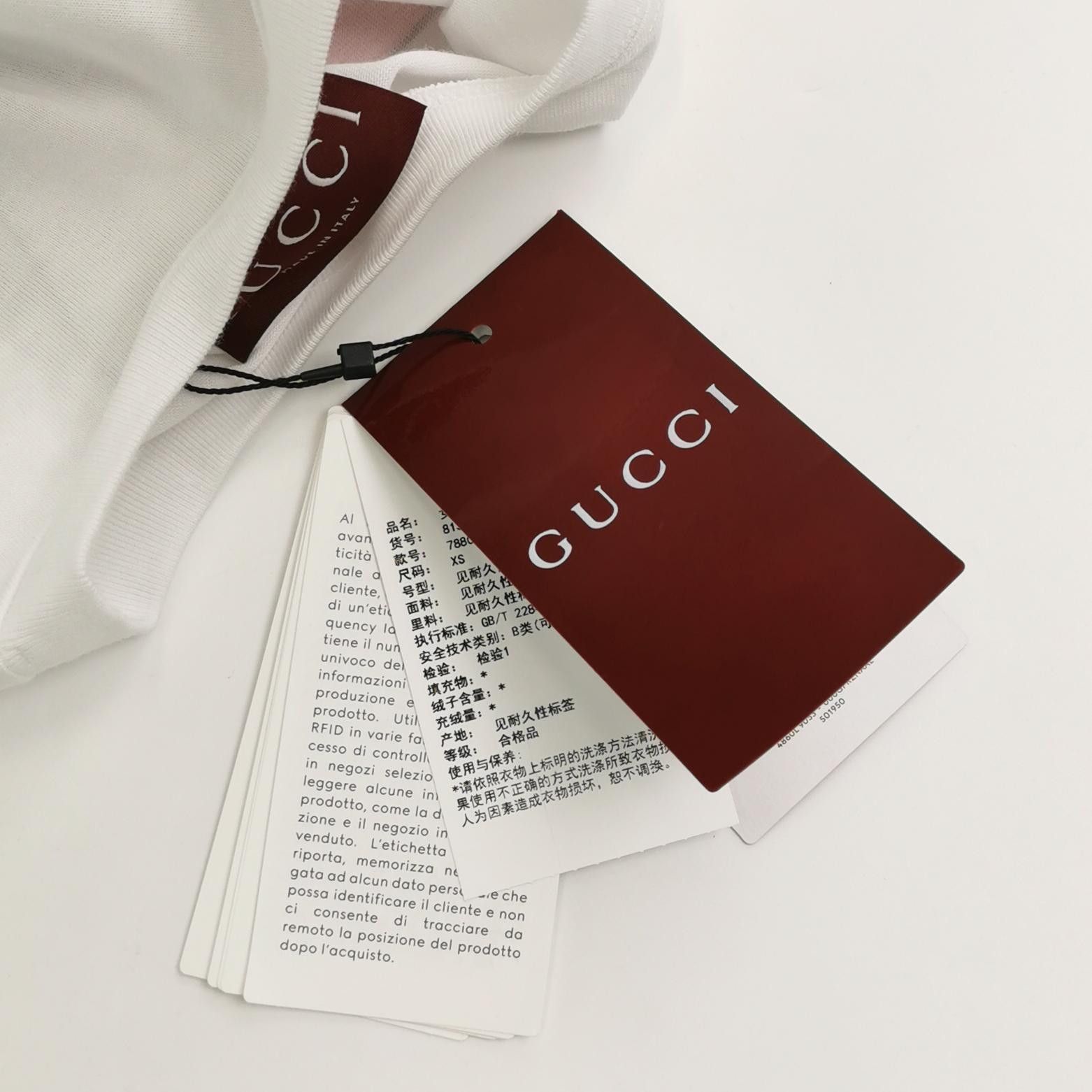 Gucci Vintage Logo T-Shirt in White Size XS Size US XS / EU 42 / 0 - 4 Thumbnail