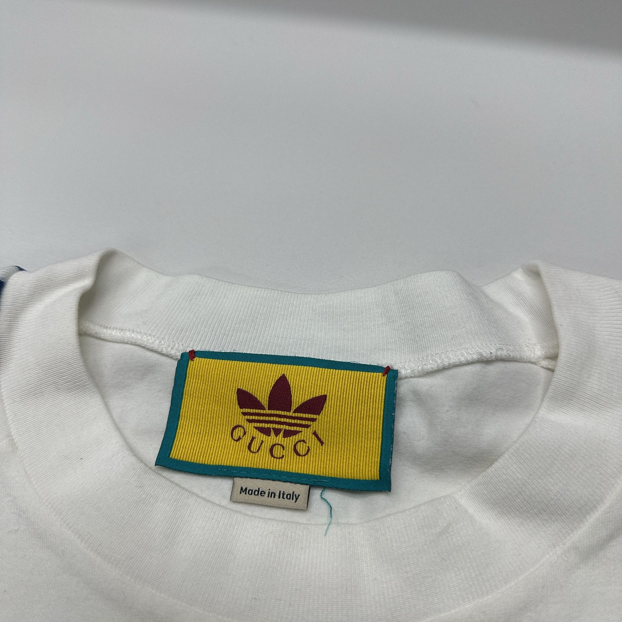 Gucci Adidas x Gucci Logo Tee in White Size US M / EU 48-50 / 2 - 3 Thumbnail