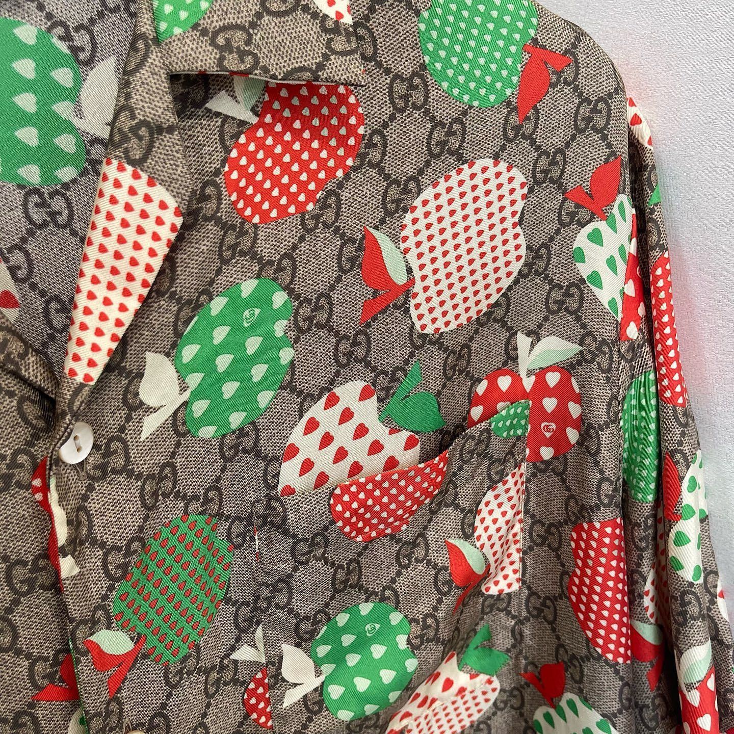 Gucci Vibrant Apple Print Silk Button-Up Shirt Size US S / EU 44-46 / 1 - 5 Thumbnail