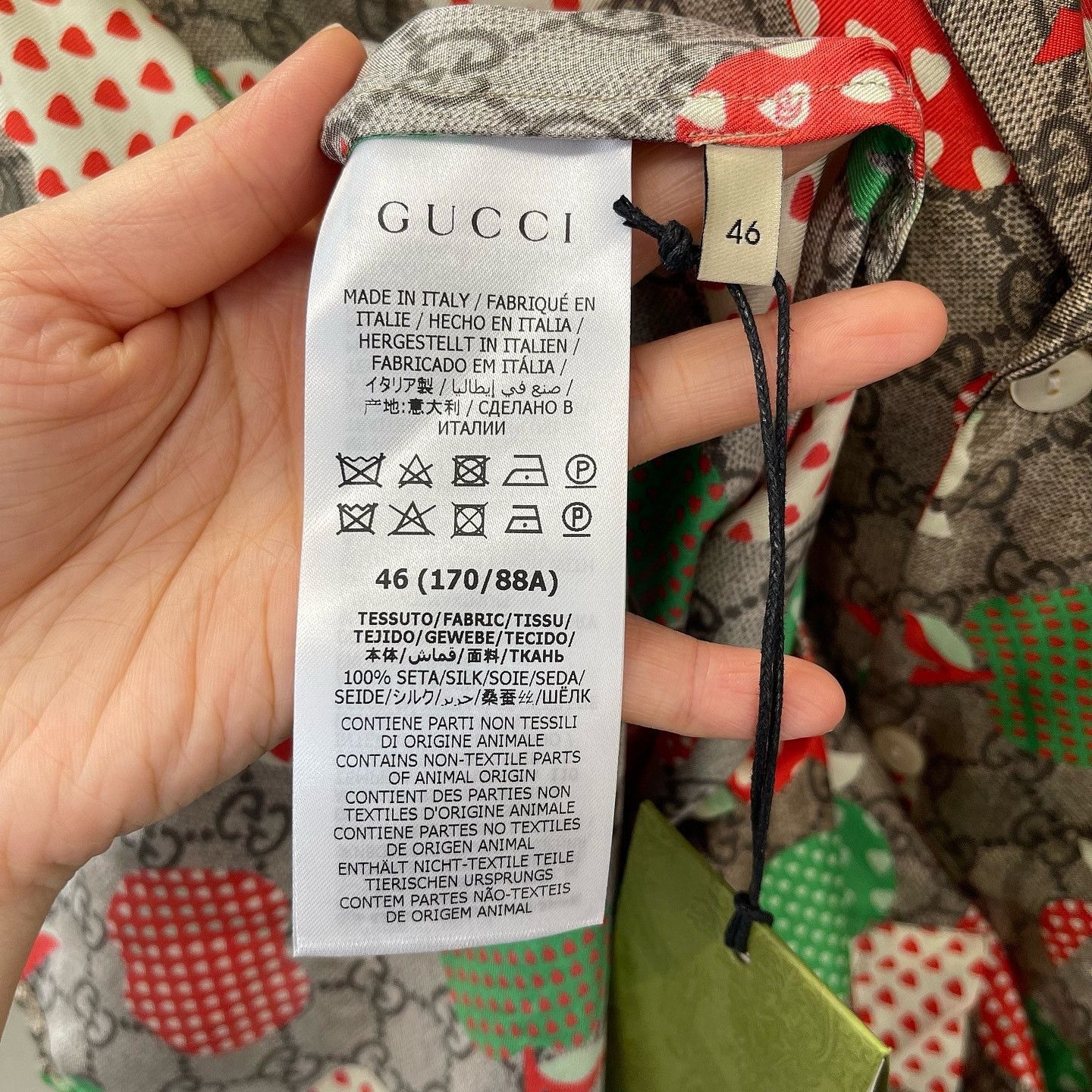 Gucci Vibrant Apple Print Silk Button-Up Shirt Size US S / EU 44-46 / 1 - 4 Thumbnail