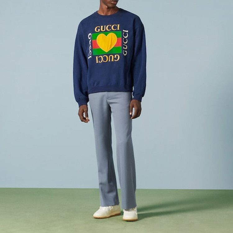 Gucci Heart Logo Sweatshirt in Blue Size US XS / EU 42 / 0 - 5 Thumbnail