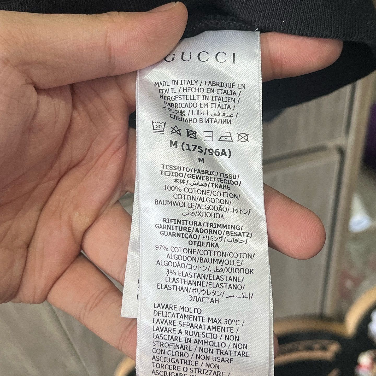 Gucci Logo Print Black Hoodie in Size M Size US M / EU 48-50 / 2 - 4 Thumbnail