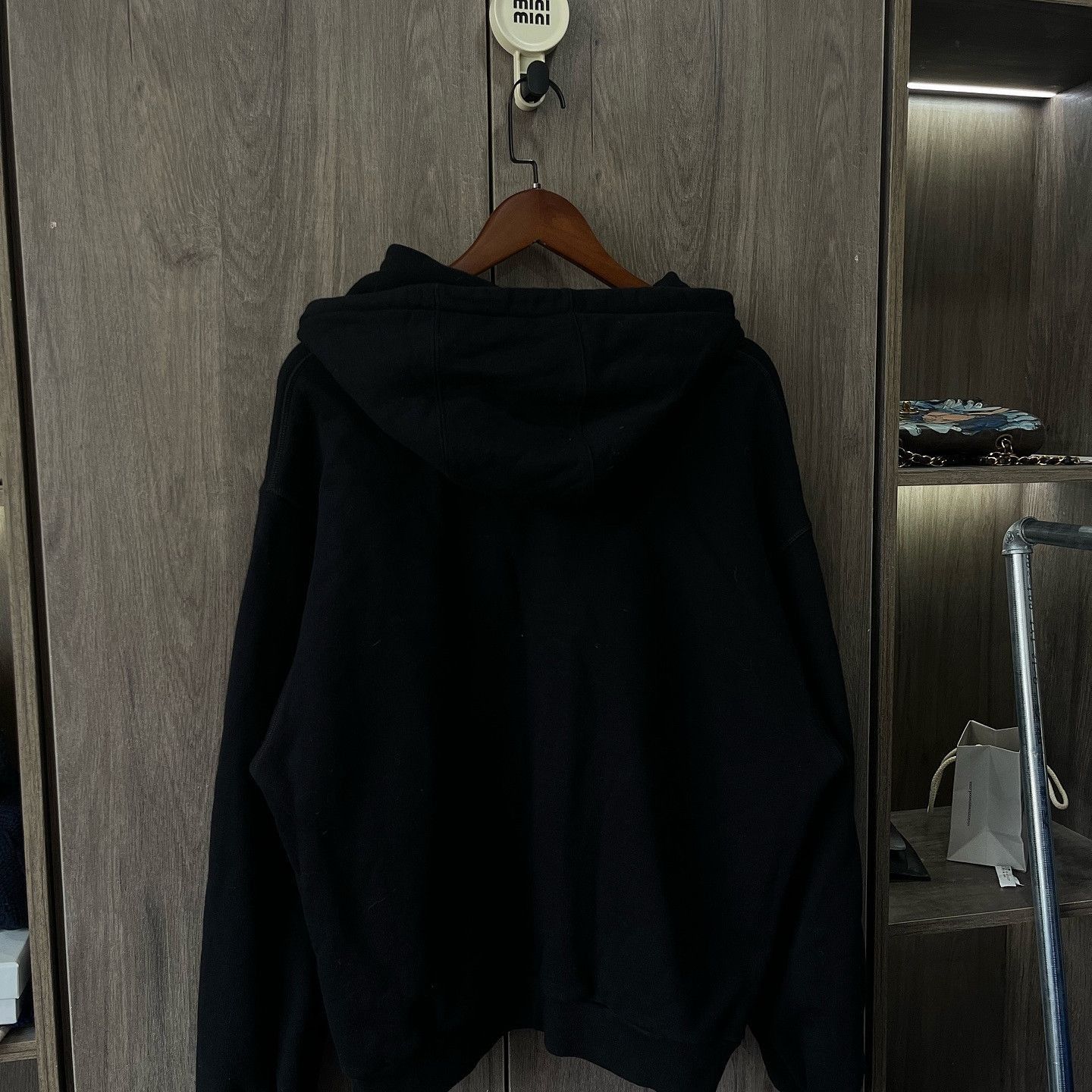 Gucci Logo Print Black Hoodie in Size M Size US M / EU 48-50 / 2 - 8 Thumbnail