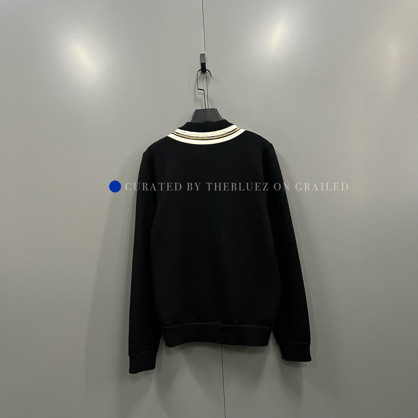 Gucci V-Neck Sweater with Bee Embroidery Size US M / EU 48-50 / 2 - 2 Thumbnail