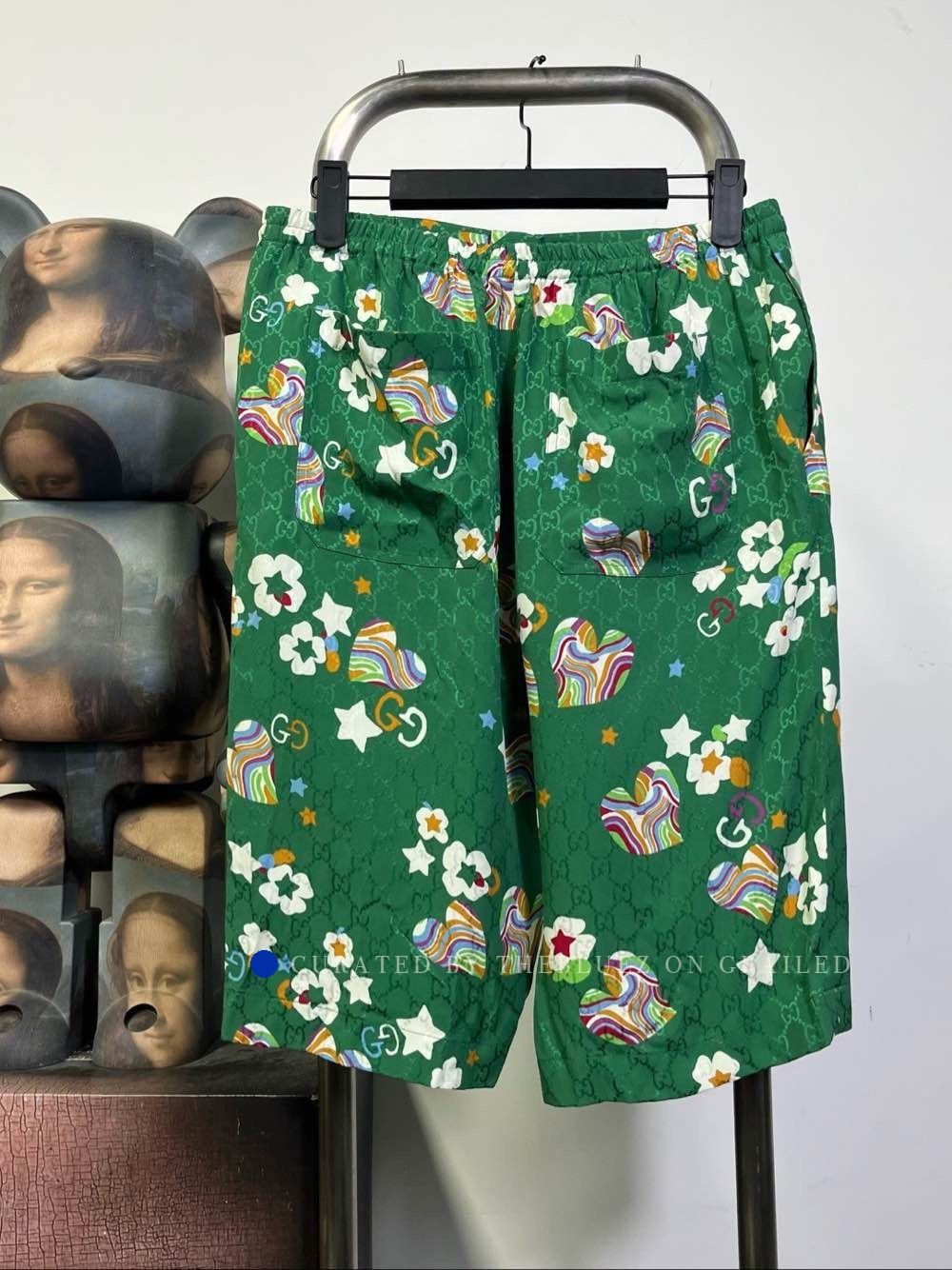 Gucci Floral Silk Green Shorts in Size 28 Size US 28 / EU 44 - 2 Thumbnail