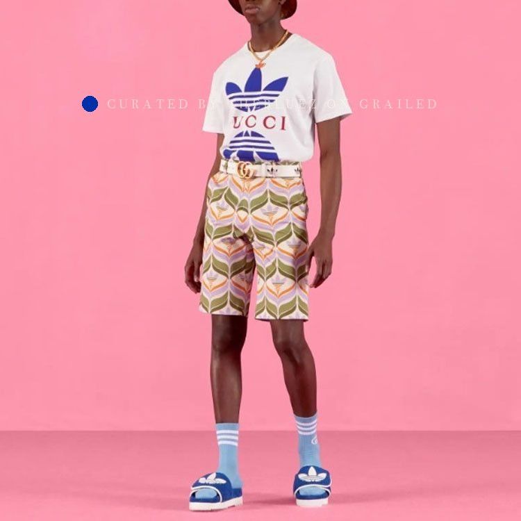 Gucci Custom Logo T-Shirt in White Size US XS / EU 42 / 0 - 7 Thumbnail