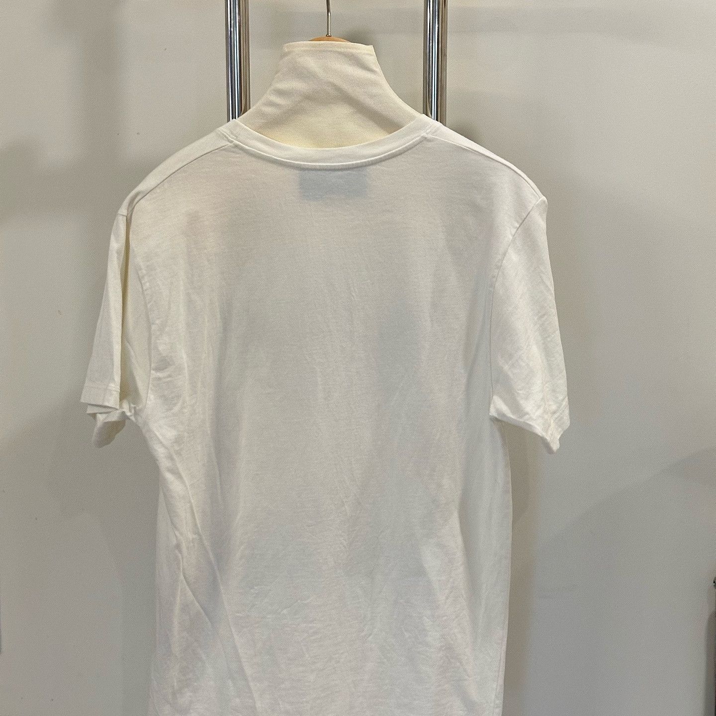 Gucci Custom Logo T-Shirt in White Size US XS / EU 42 / 0 - 2 Thumbnail