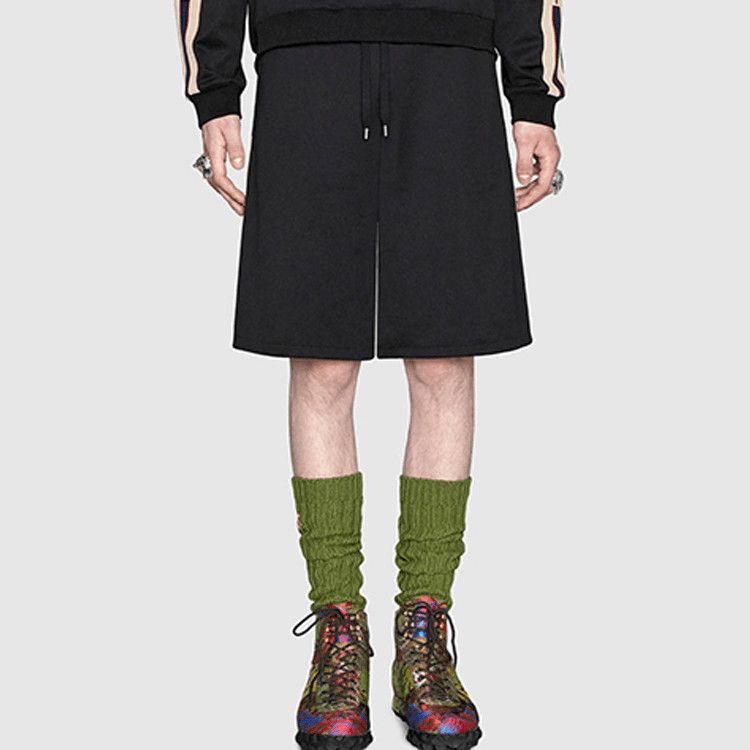 Gucci Black Logo Side Tape Shorts Size US 32 / EU 48 - 9 Thumbnail