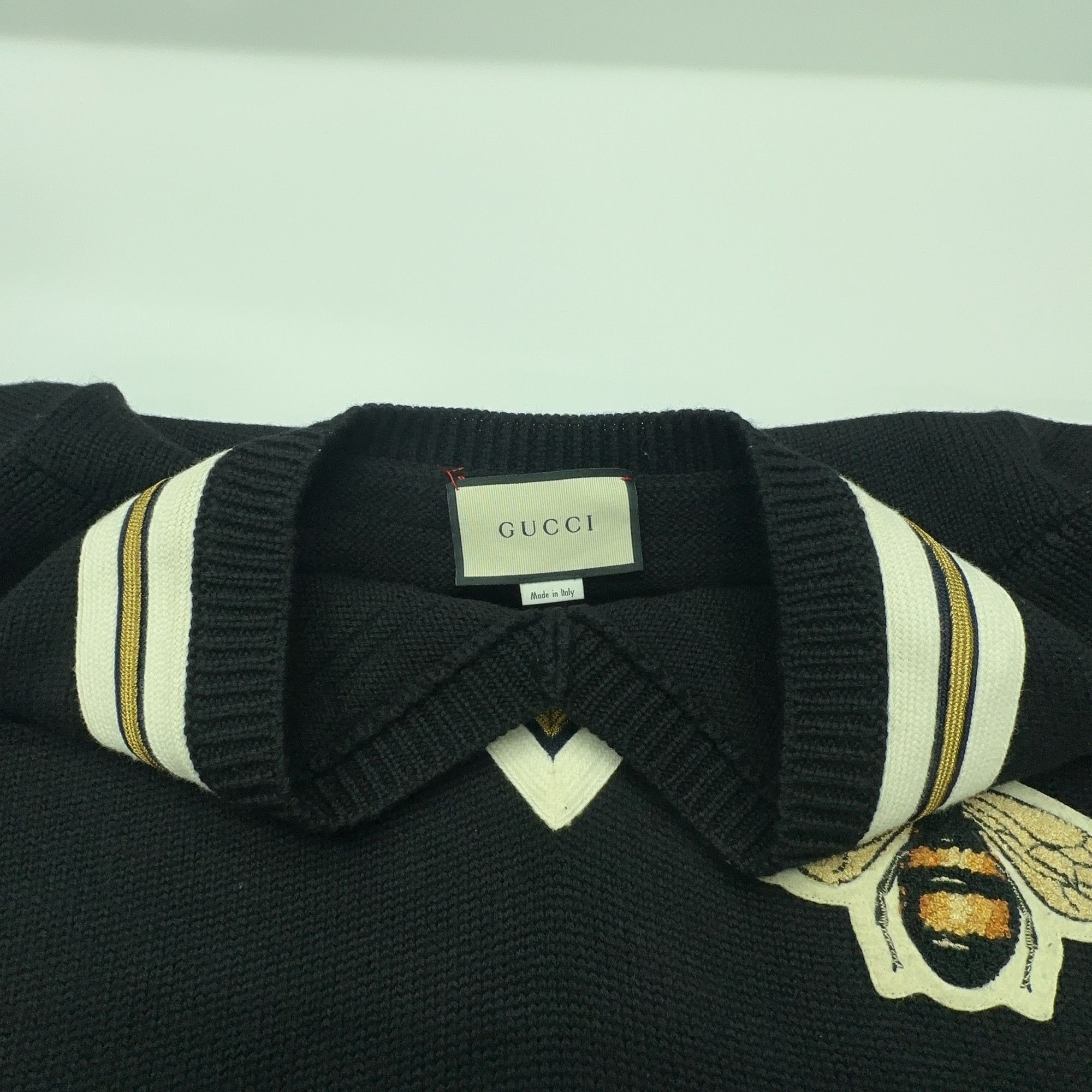 Gucci Black V-Neck Sweater with Bee Embroidery Size US L / EU 52-54 / 3 - 6 Thumbnail