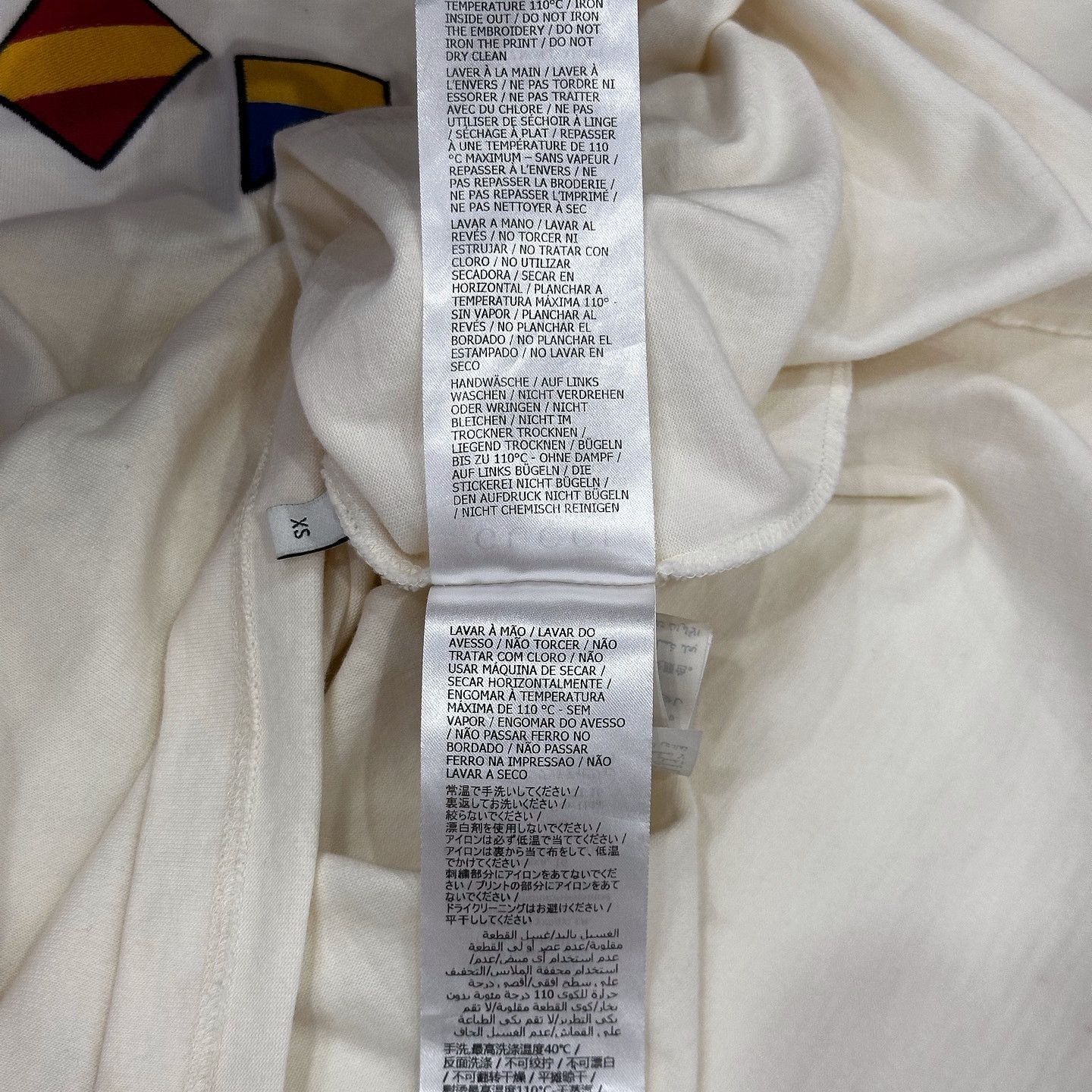 Gucci Graphic Band Logo T-Shirt in White Size US XS / EU 42 / 0 - 5 Thumbnail