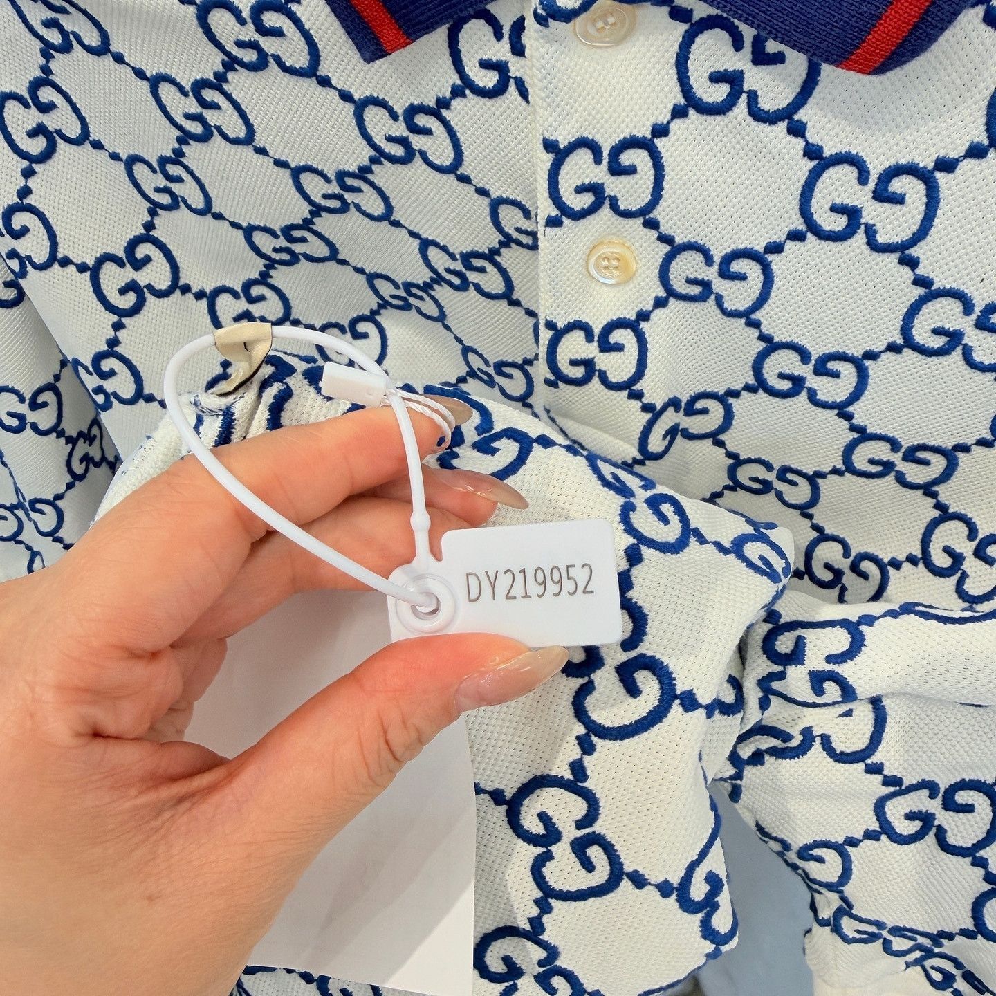 Gucci Classic Logo Polo in Minimalist White Size US L / EU 52-54 / 3 - 5 Thumbnail