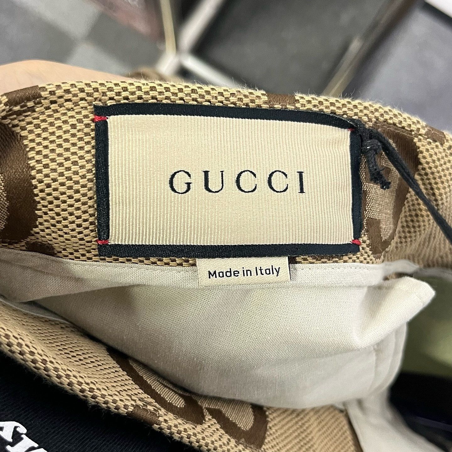 Gucci Stylish Beige Canvas Shorts Size US 30 / EU 46 - 3 Thumbnail