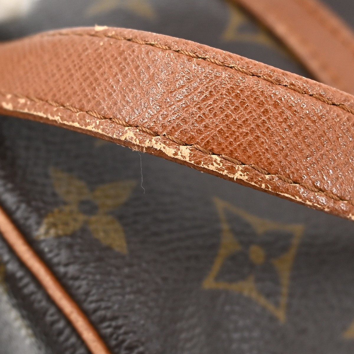 Louis Vuitton Louis Vuitton Papillon Handbag Monogram Canvas Size ONE SIZE - 14 Thumbnail