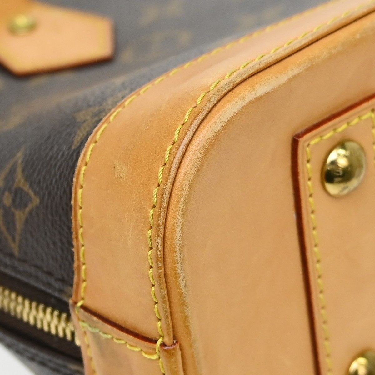 Louis Vuitton Louis Vuitton Alma Handbag Monogram Canvas Size ONE SIZE - 11 Thumbnail