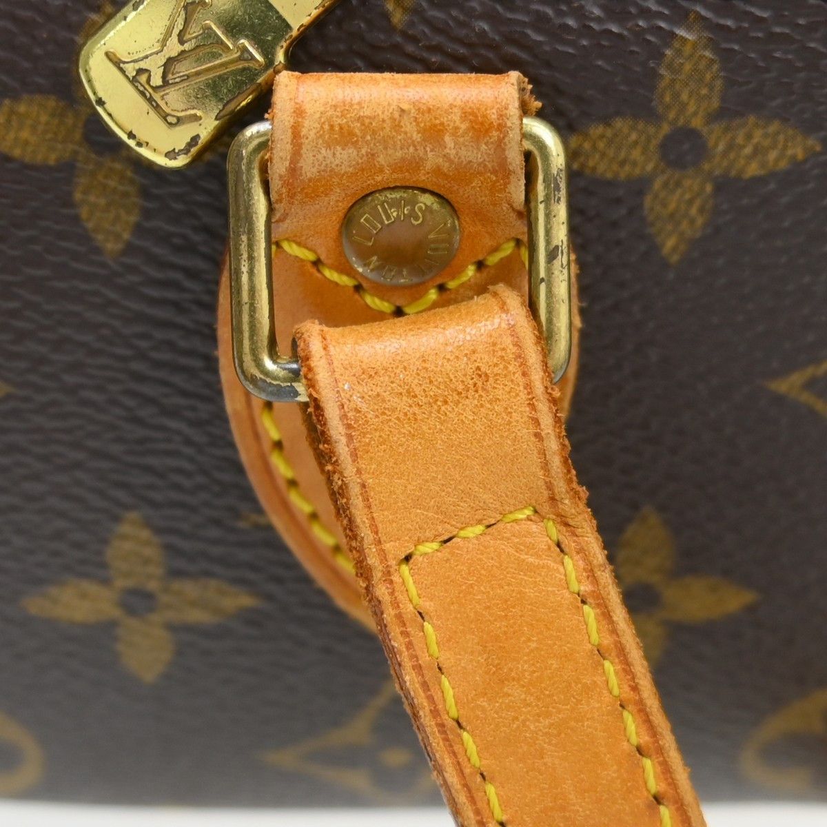 Louis Vuitton Louis Vuitton Blois Handbag Monogram Canvas Size ONE SIZE - 13 Thumbnail