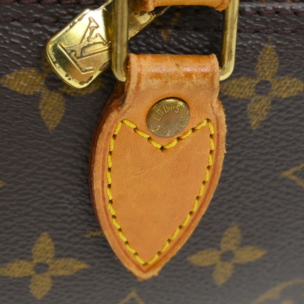 Louis Vuitton Louis Vuitton Blois Handbag Monogram Canvas Size ONE SIZE - 14 Thumbnail