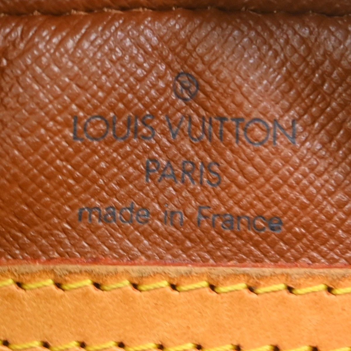 Louis Vuitton Louis Vuitton Blois Handbag Monogram Canvas Size ONE SIZE - 4 Thumbnail