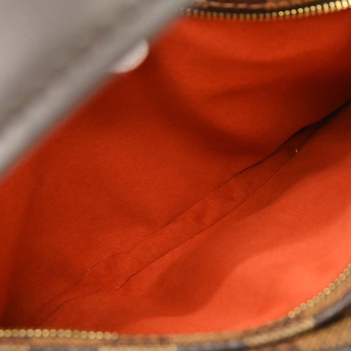 Louis Vuitton Louis Vuitton Aubagne Damier Size ONE SIZE - 3 Thumbnail