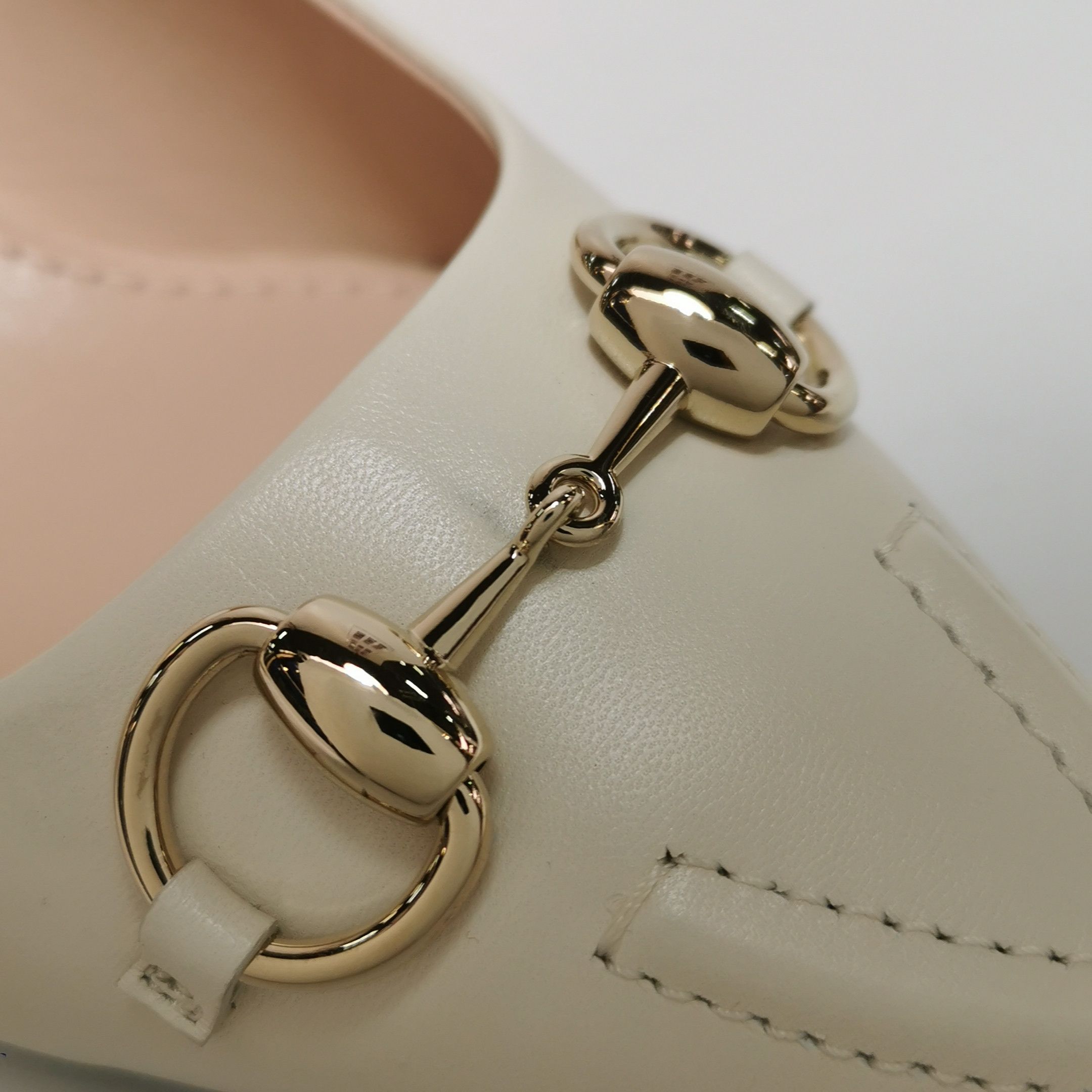 Gucci Gucci Women 5 Flats Size US 5 / IT 35 - 12 Thumbnail